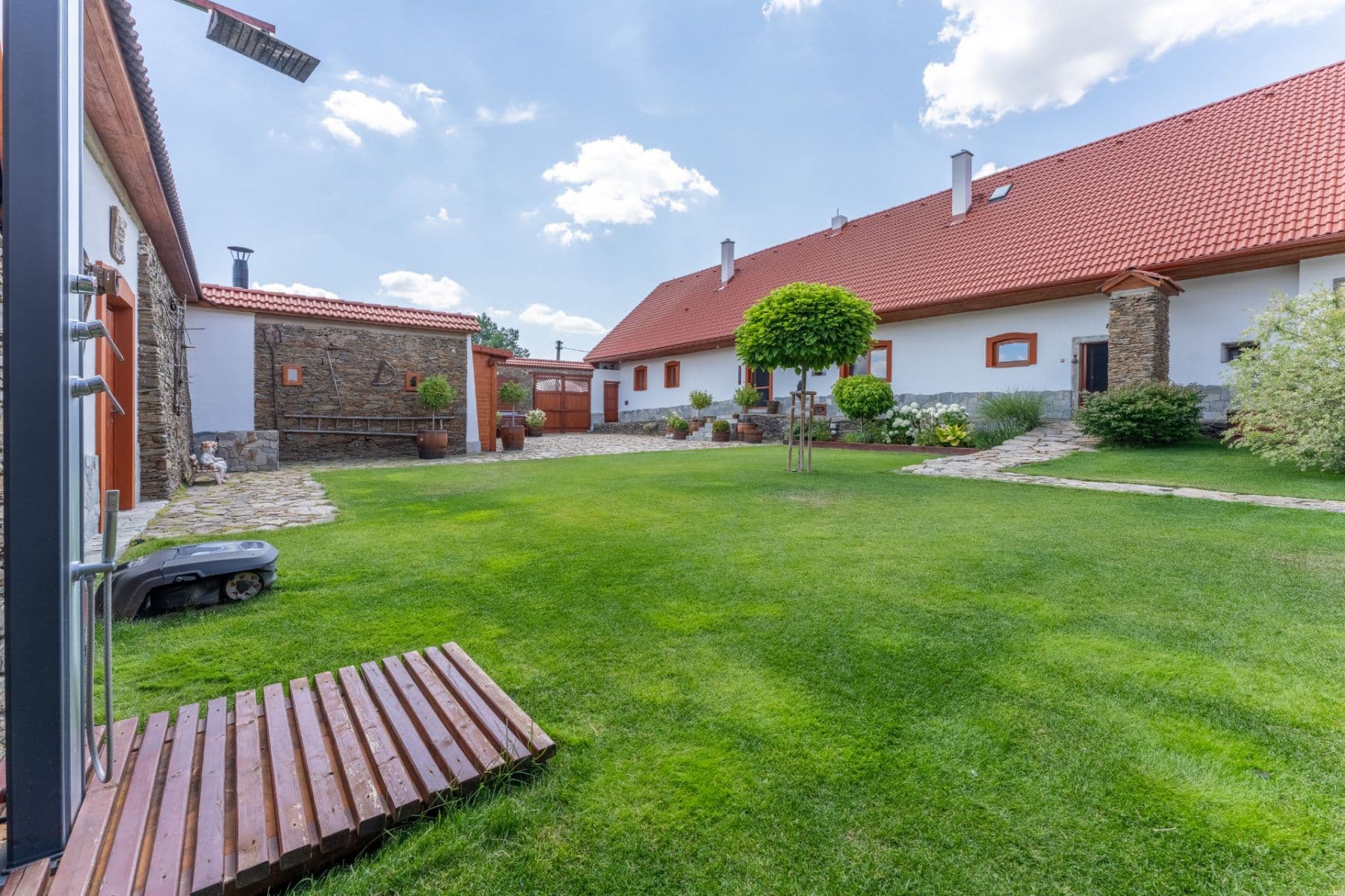 house for sale, 926 m², Sedlečko u Soběslavě, Jihočeský Region house for sale, 926 m², Sedlečko u Soběslavě, Jihočeský Region