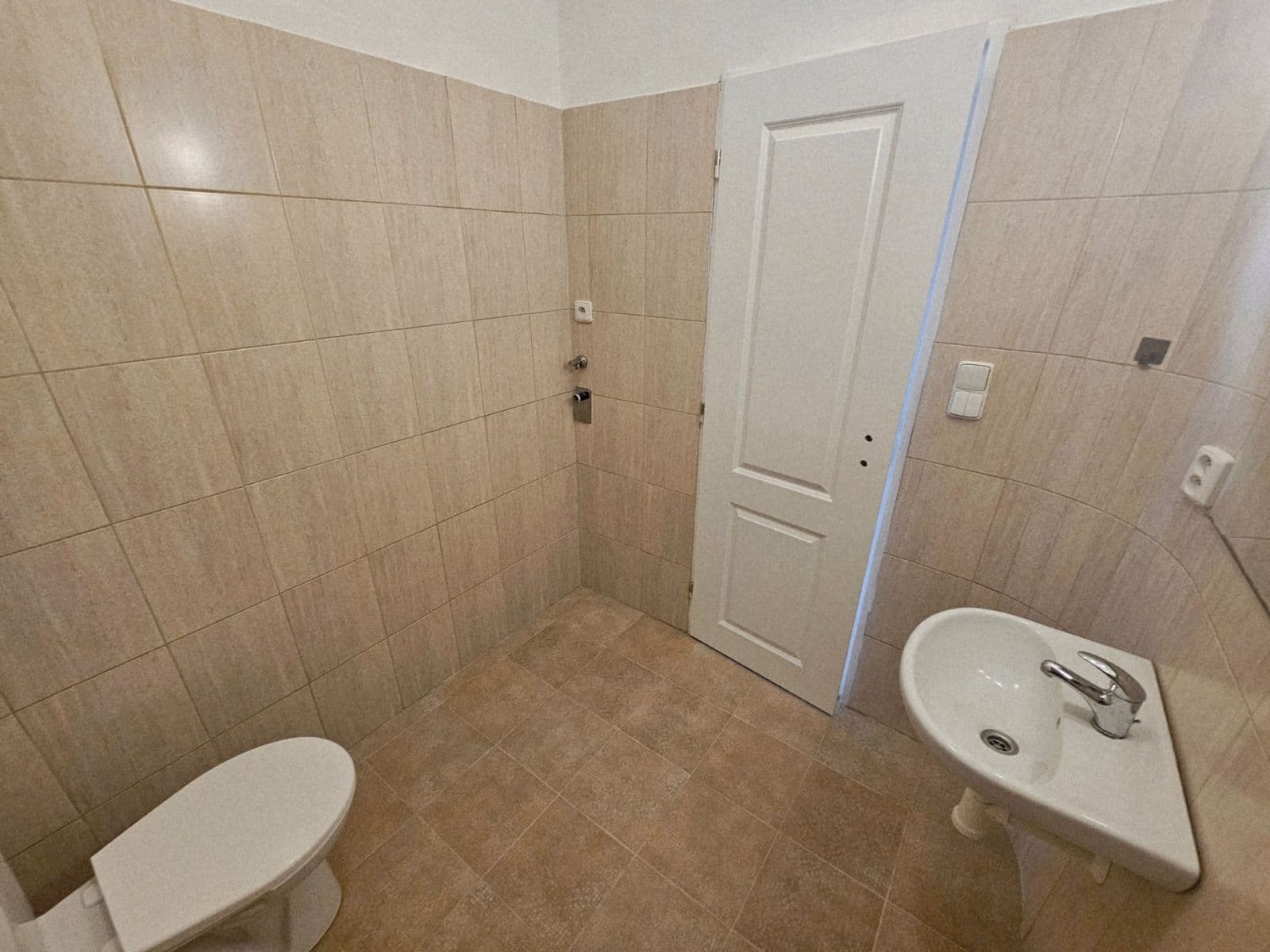 Studio flat to rent, 27 m², V Olšinách, Prague, Prague Studio flat to rent, 27 m², V Olšinách, Prague, Prague