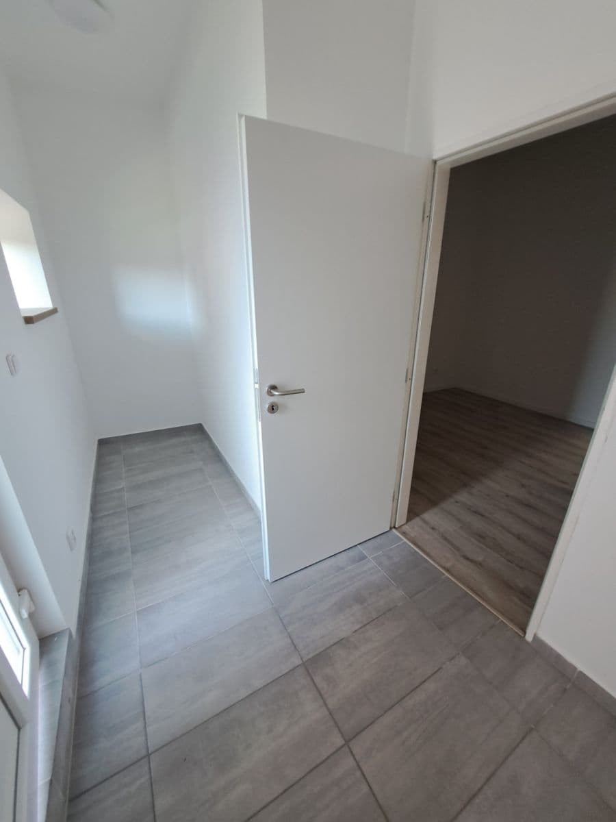 2 bedroom flat to rent, 58 m², Žatecká, Jesenice, Středočeský Region 2 bedroom flat to rent, 58 m², Žatecká, Jesenice, Středočeský Region