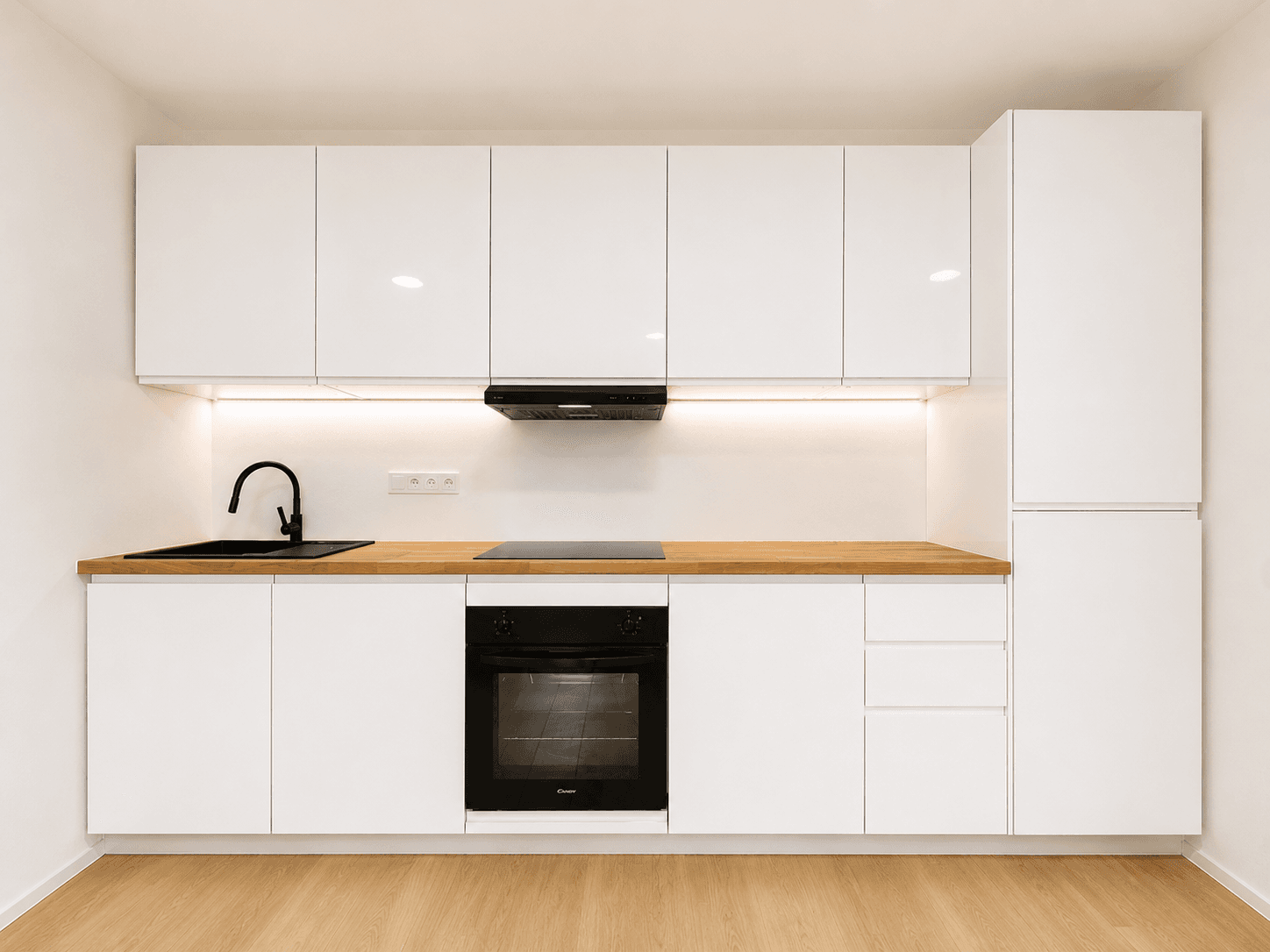 1 bedroom with open-plan kitchen flat for sale, 40 m², Plukovníka Mráze, Prague, Prague 1 bedroom with open-plan kitchen flat for sale, 40 m², Plukovníka Mráze, Prague, Prague