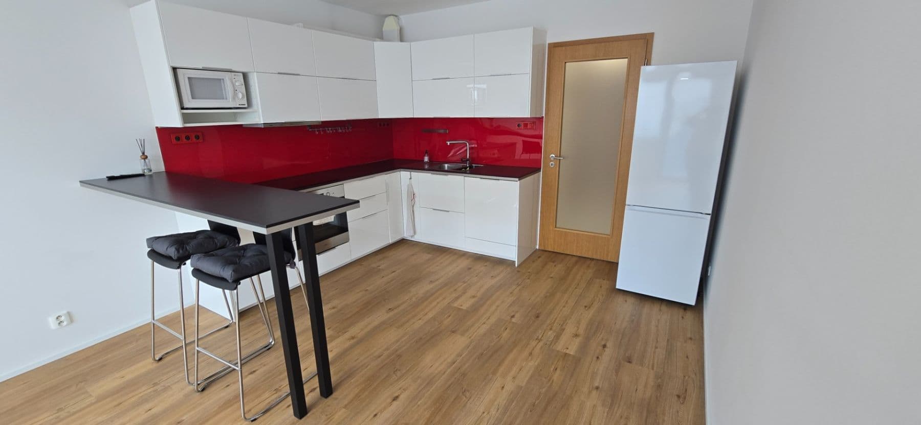 Studio flat to rent, 38 m², Za Pískovnou, Prague, Prague Studio flat to rent, 38 m², Za Pískovnou, Prague, Prague