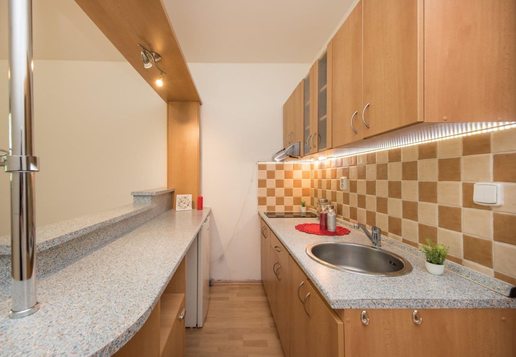 Studio flat to rent, 26 m², Štúrova, Prague, Prague Studio flat to rent, 26 m², Štúrova, Prague, Prague