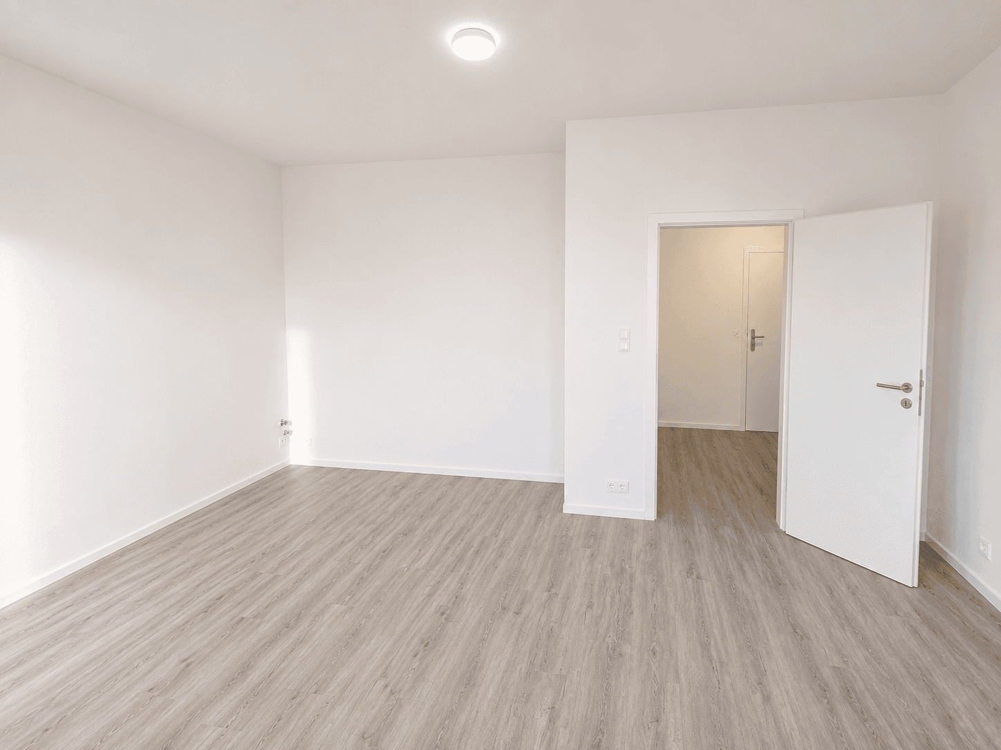 Studio flat to rent, 56 m², nám. Arnošta z Pardubic, Český Brod, Středočeský Region Studio flat to rent, 56 m², nám. Arnošta z Pardubic, Český Brod, Středočeský Region