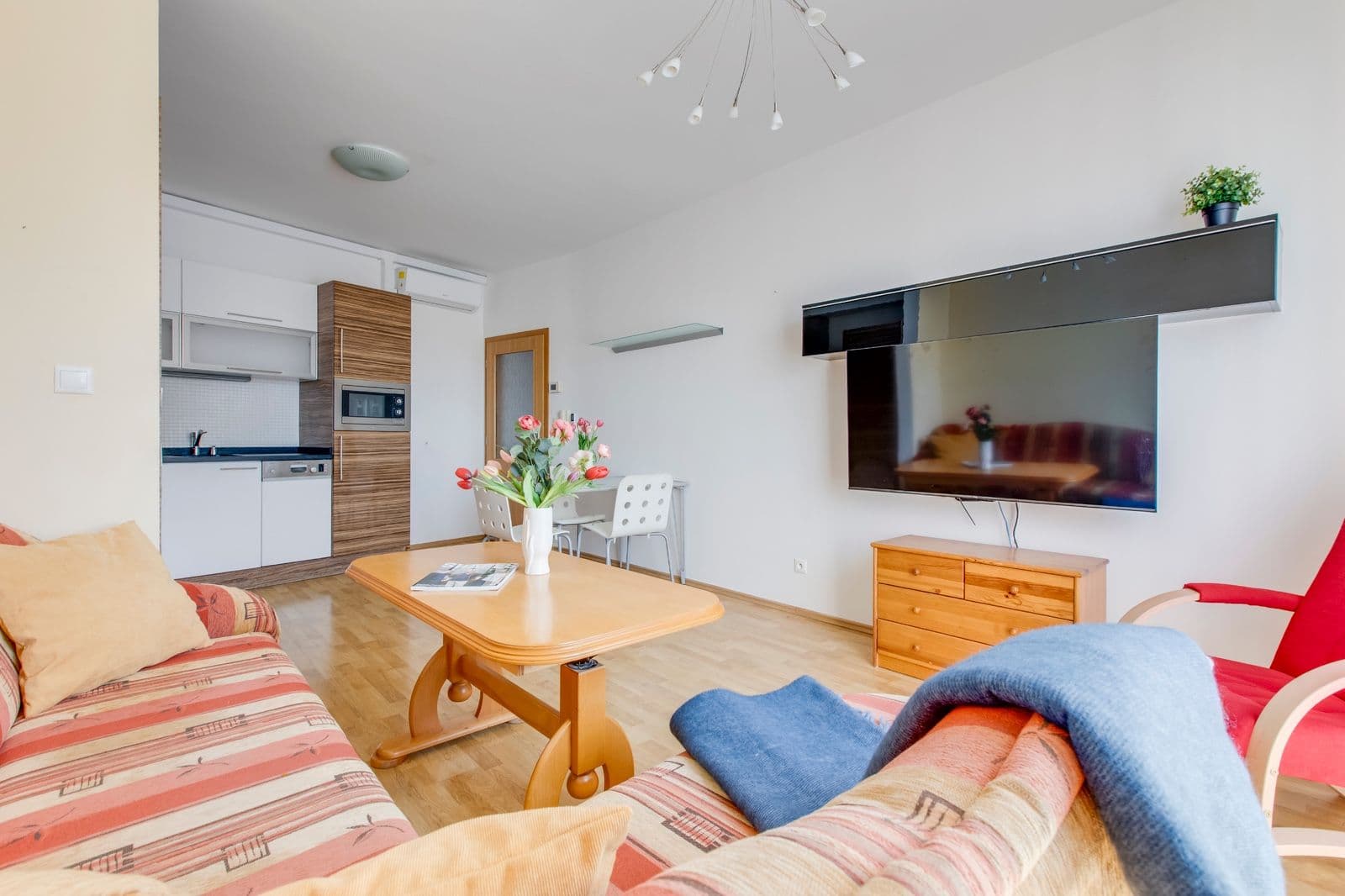1 bedroom with open-plan kitchen flat to rent, 54 m², Meteorologická, Prague, Prague 1 bedroom with open-plan kitchen flat to rent, 54 m², Meteorologická, Prague, Prague