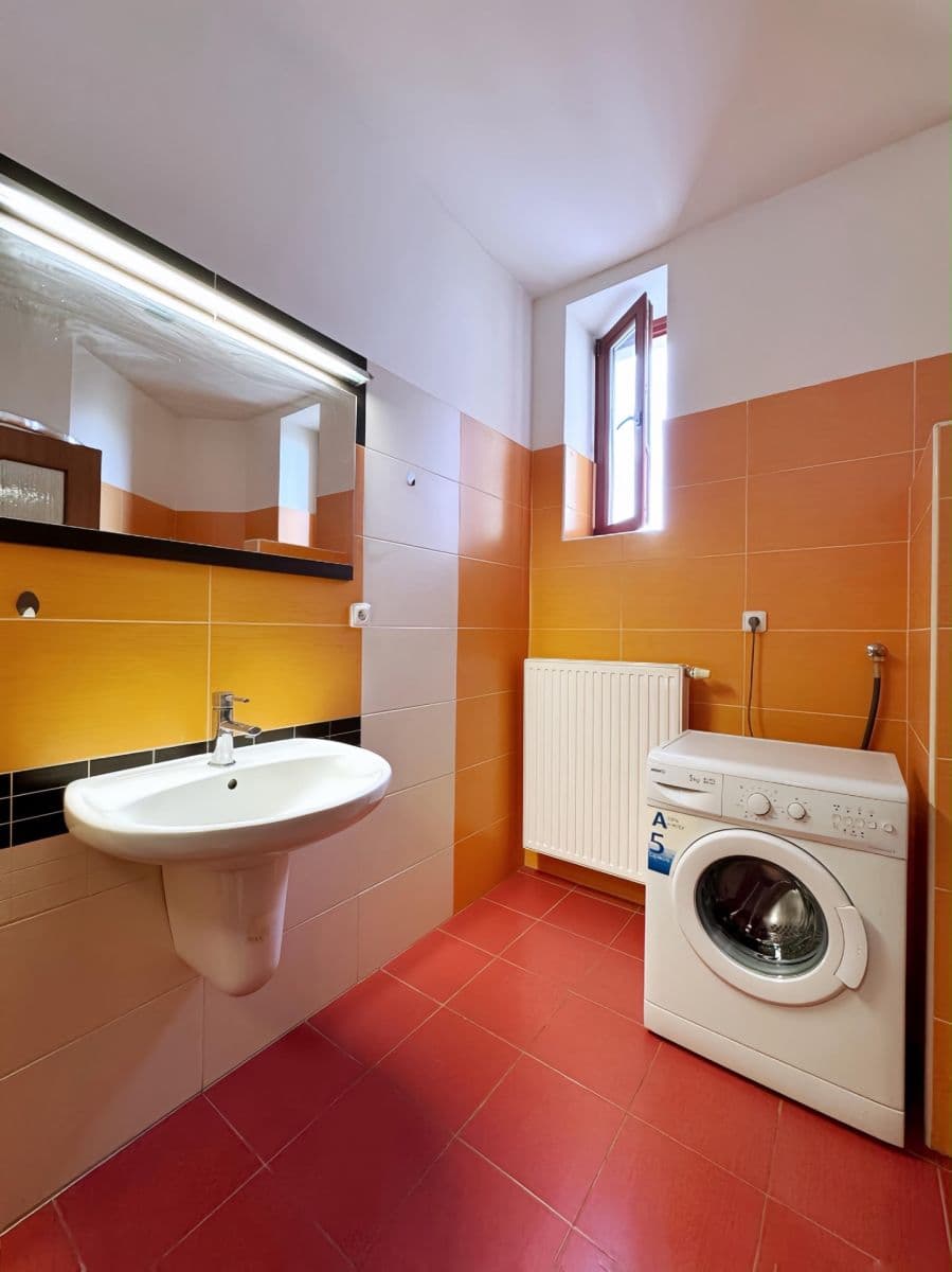 Studio flat to rent, 55 m², Hybešova, Brno, Jihomoravský Region Studio flat to rent, 55 m², Hybešova, Brno, Jihomoravský Region