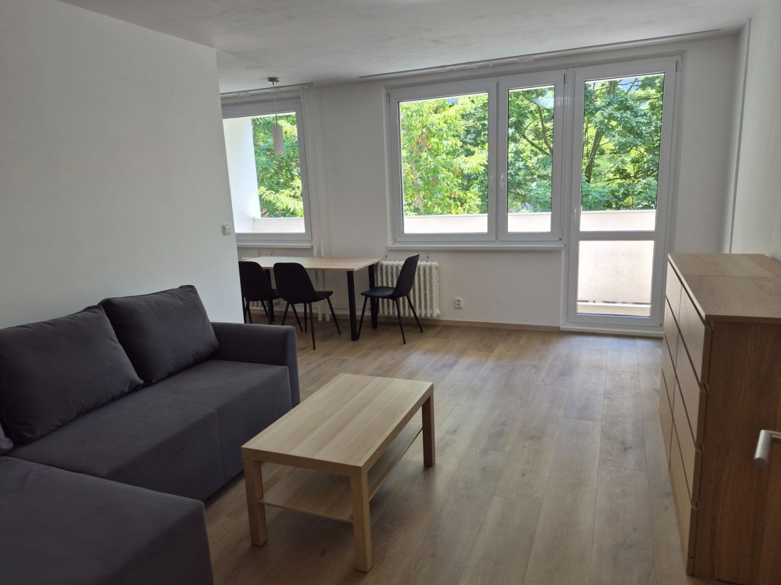 2 bedroom with open-plan kitchen flat to rent, 80 m², Běhounkova, Prague, Prague 2 bedroom with open-plan kitchen flat to rent, 80 m², Běhounkova, Prague, Prague