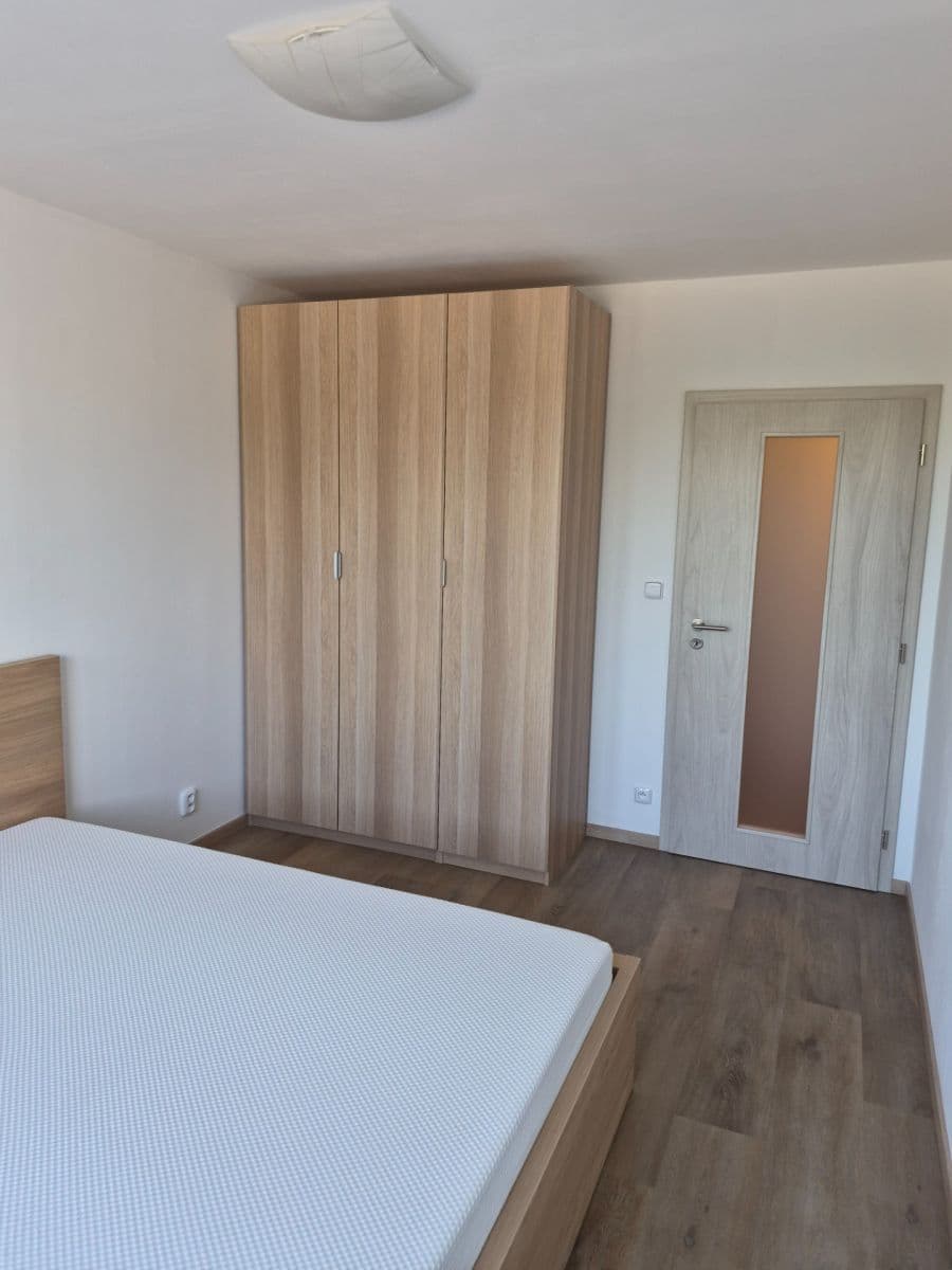 2 bedroom with open-plan kitchen flat to rent, 80 m², Běhounkova, Prague, Prague 2 bedroom with open-plan kitchen flat to rent, 80 m², Běhounkova, Prague, Prague