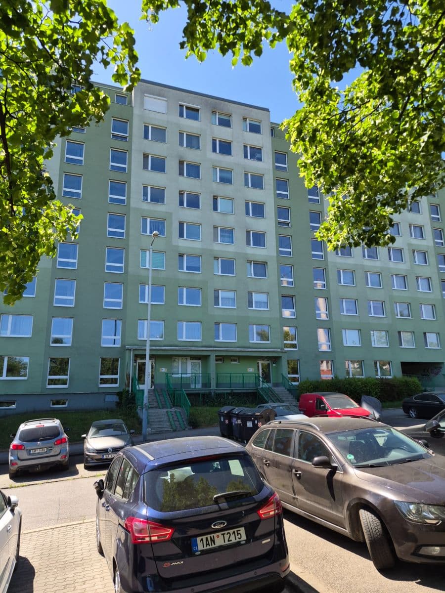 2 bedroom with open-plan kitchen flat to rent, 80 m², Běhounkova, Prague, Prague 2 bedroom with open-plan kitchen flat to rent, 80 m², Běhounkova, Prague, Prague