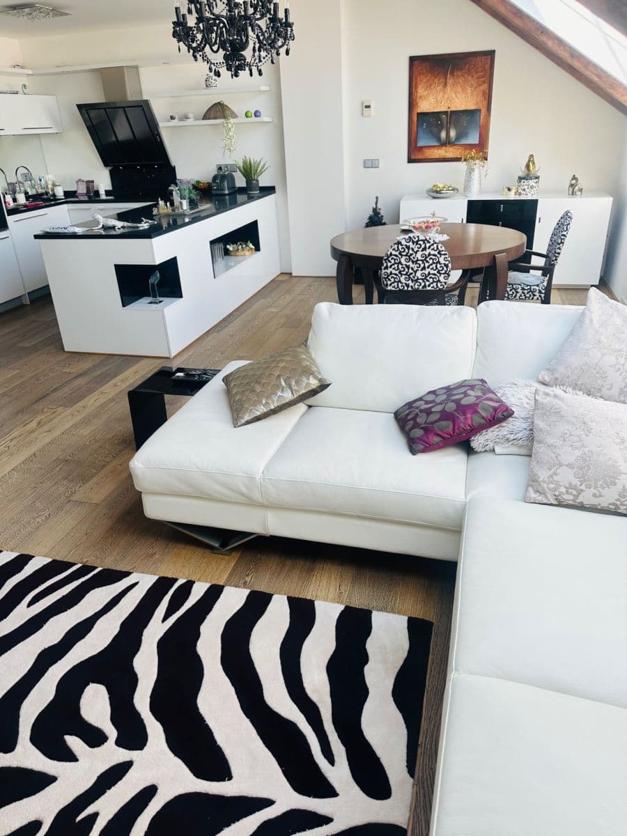 2 bedroom with open-plan kitchen flat for sale, 122 m², Lublaňská, Prague, Prague 2 bedroom with open-plan kitchen flat for sale, 122 m², Lublaňská, Prague, Prague