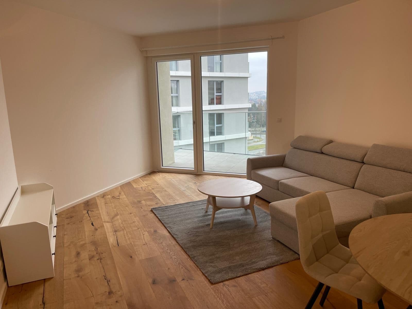 1 bedroom with open-plan kitchen flat to rent, 66 m², Ramonova, Prague, Prague 1 bedroom with open-plan kitchen flat to rent, 66 m², Ramonova, Prague, Prague