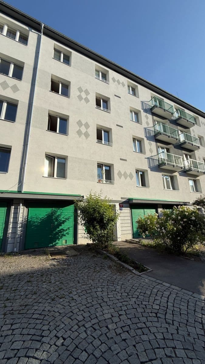 1 bedroom flat to rent, 36 m², Na Vrcholu, Prague, Prague 1 bedroom flat to rent, 36 m², Na Vrcholu, Prague, Prague