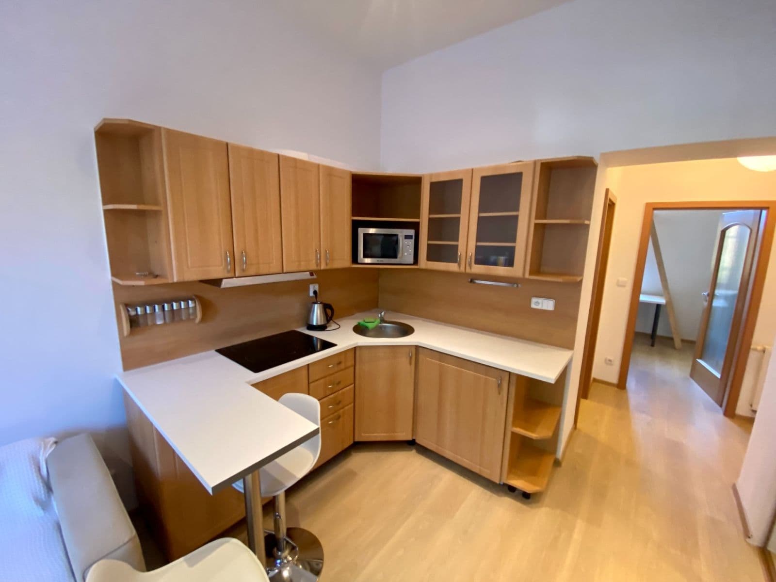 1 bedroom with open-plan kitchen flat to rent, 40 m², Na Krutci, Prague, Prague 1 bedroom with open-plan kitchen flat to rent, 40 m², Na Krutci, Prague, Prague