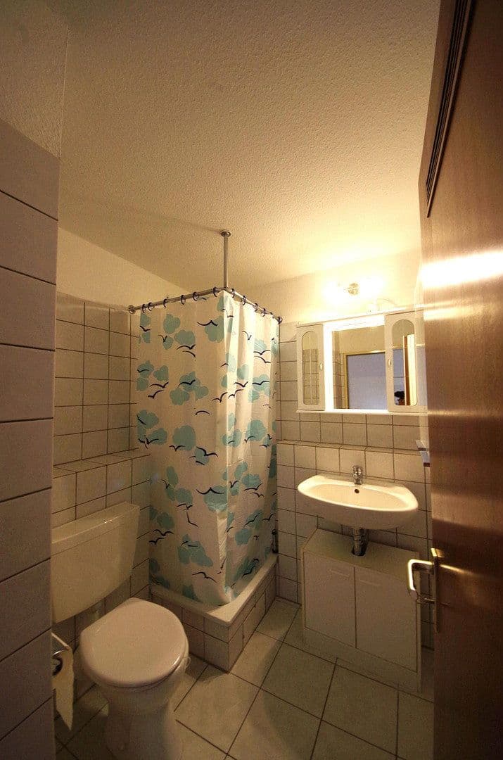 2 bedroom flat to rent, 32 m², Himmelgeisterstr. 85, Düsseldorf, North Rhine-Westphalia 2 bedroom flat to rent, 32 m², Himmelgeisterstr. 85, Düsseldorf, North Rhine-Westphalia
