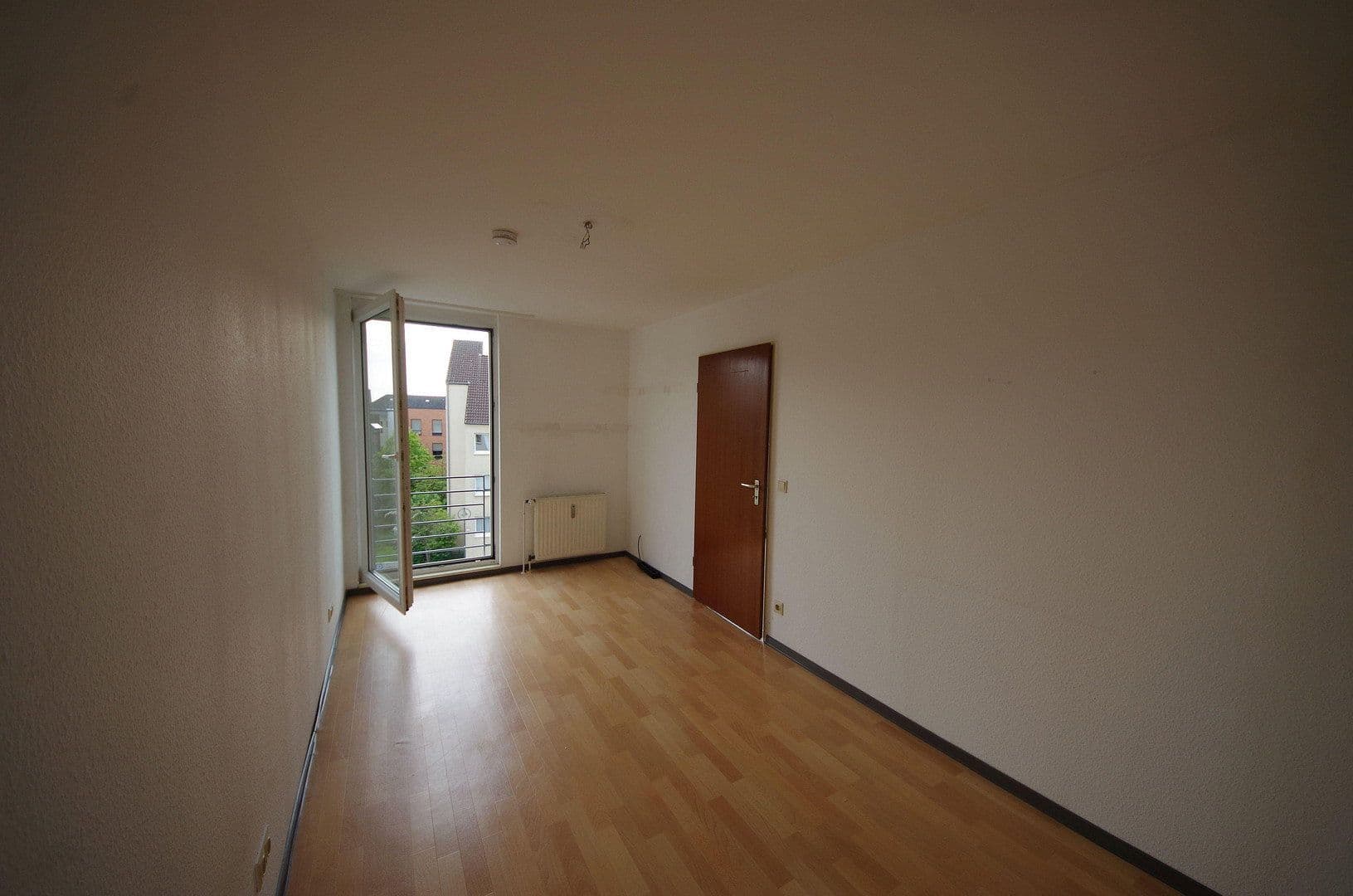 2 bedroom flat to rent, 32 m², Himmelgeisterstr. 85, Düsseldorf, North Rhine-Westphalia 2 bedroom flat to rent, 32 m², Himmelgeisterstr. 85, Düsseldorf, North Rhine-Westphalia