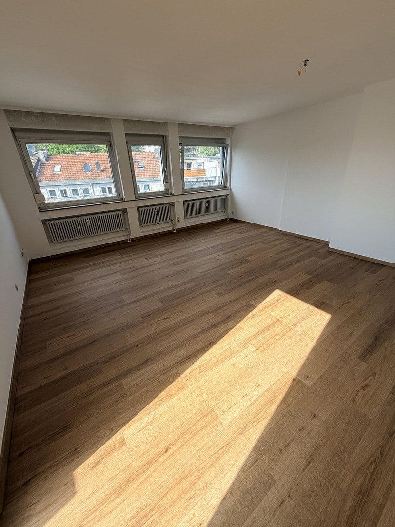 2 bedroom flat to rent, 80 m², Hofkamp 140, Wuppertal, North Rhine-Westphalia 2 bedroom flat to rent, 80 m², Hofkamp 140, Wuppertal, North Rhine-Westphalia