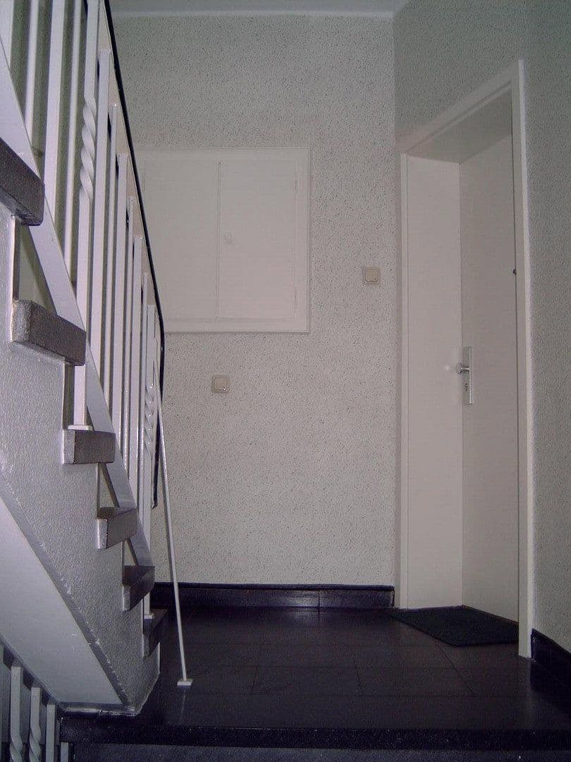 2 bedroom with open-plan kitchen flat to rent, 73 m², Hermannshöhe 24, Bochum, North Rhine-Westphalia 2 bedroom with open-plan kitchen flat to rent, 73 m², Hermannshöhe 24, Bochum, North Rhine-Westphalia