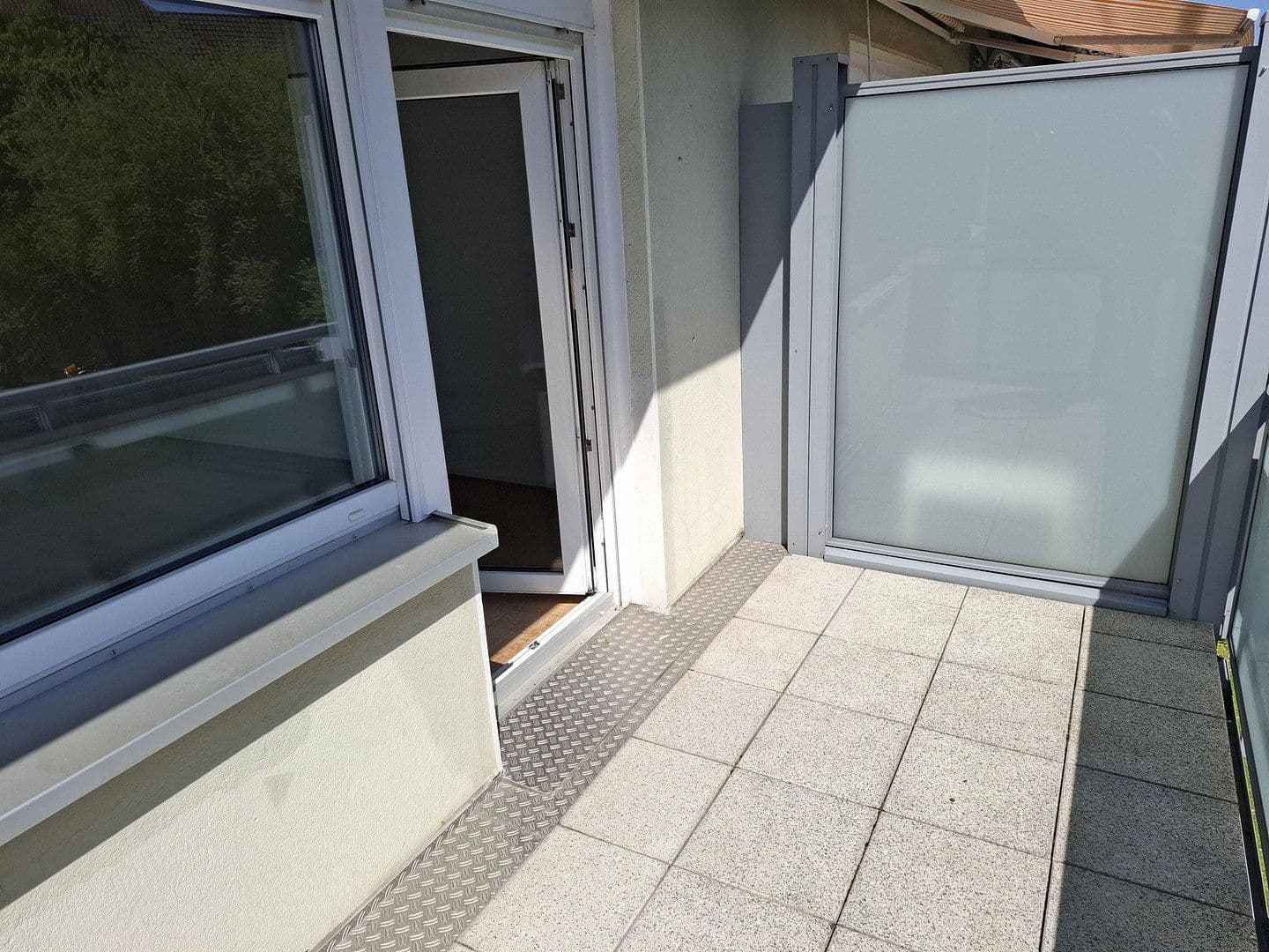 2 bedroom with open-plan kitchen flat to rent, 73 m², Hermannshöhe 24, Bochum, North Rhine-Westphalia 2 bedroom with open-plan kitchen flat to rent, 73 m², Hermannshöhe 24, Bochum, North Rhine-Westphalia