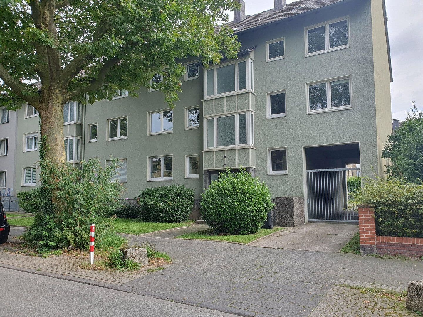 2 bedroom with open-plan kitchen flat to rent, 73 m², Hermannshöhe 24, Bochum, North Rhine-Westphalia 2 bedroom with open-plan kitchen flat to rent, 73 m², Hermannshöhe 24, Bochum, North Rhine-Westphalia