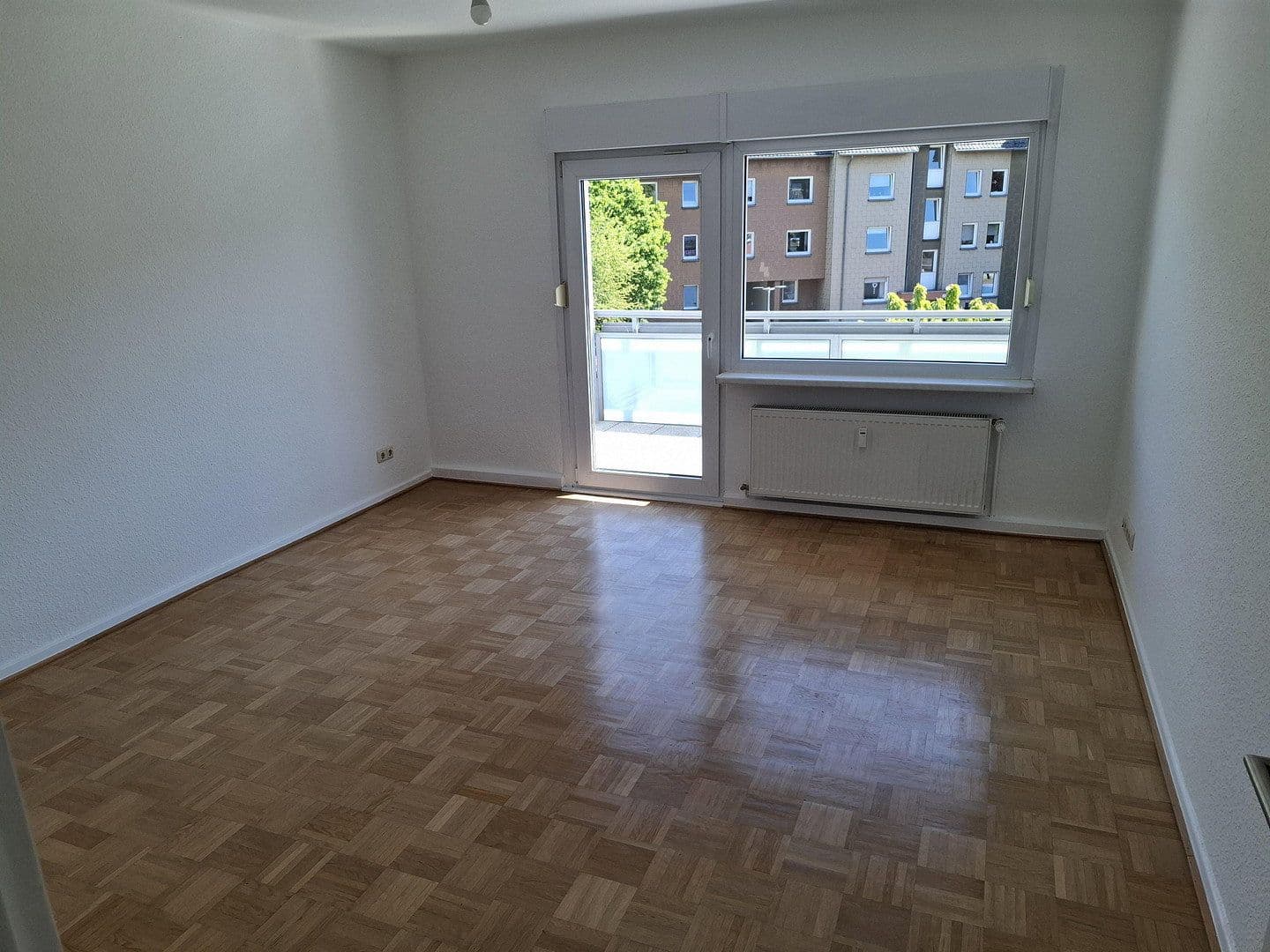 2 bedroom with open-plan kitchen flat to rent, 73 m², Hermannshöhe 24, Bochum, North Rhine-Westphalia 2 bedroom with open-plan kitchen flat to rent, 73 m², Hermannshöhe 24, Bochum, North Rhine-Westphalia
