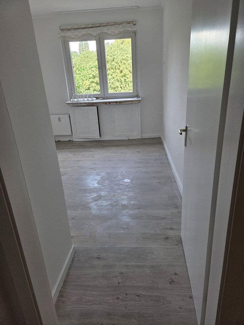 3 bedroom flat to rent, 89 m², Schmiedstraße 25, Oberhausen, North Rhine-Westphalia 3 bedroom flat to rent, 89 m², Schmiedstraße 25, Oberhausen, North Rhine-Westphalia