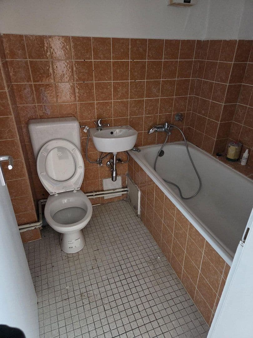 3 bedroom flat to rent, 89 m², Schmiedstraße 25, Oberhausen, North Rhine-Westphalia 3 bedroom flat to rent, 89 m², Schmiedstraße 25, Oberhausen, North Rhine-Westphalia