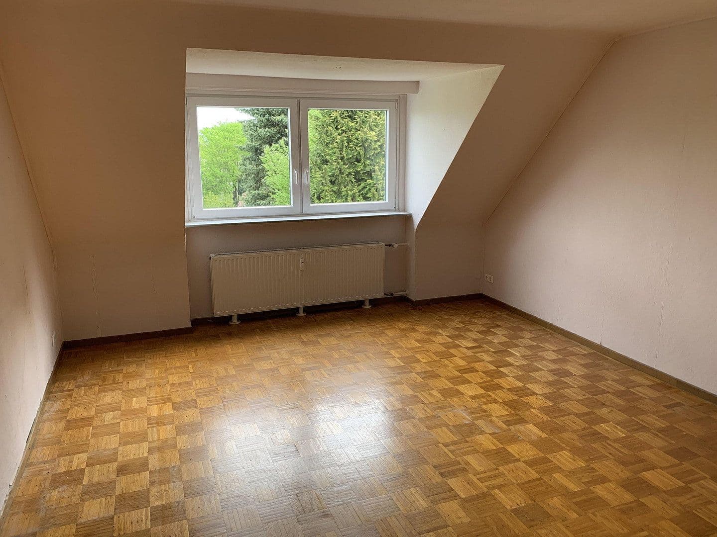 2 bedroom with open-plan kitchen flat to rent, 73 m², Von-Ossietzky-Ring 15, Essen, North Rhine-Westphalia 2 bedroom with open-plan kitchen flat to rent, 73 m², Von-Ossietzky-Ring 15, Essen, North Rhine-Westphalia