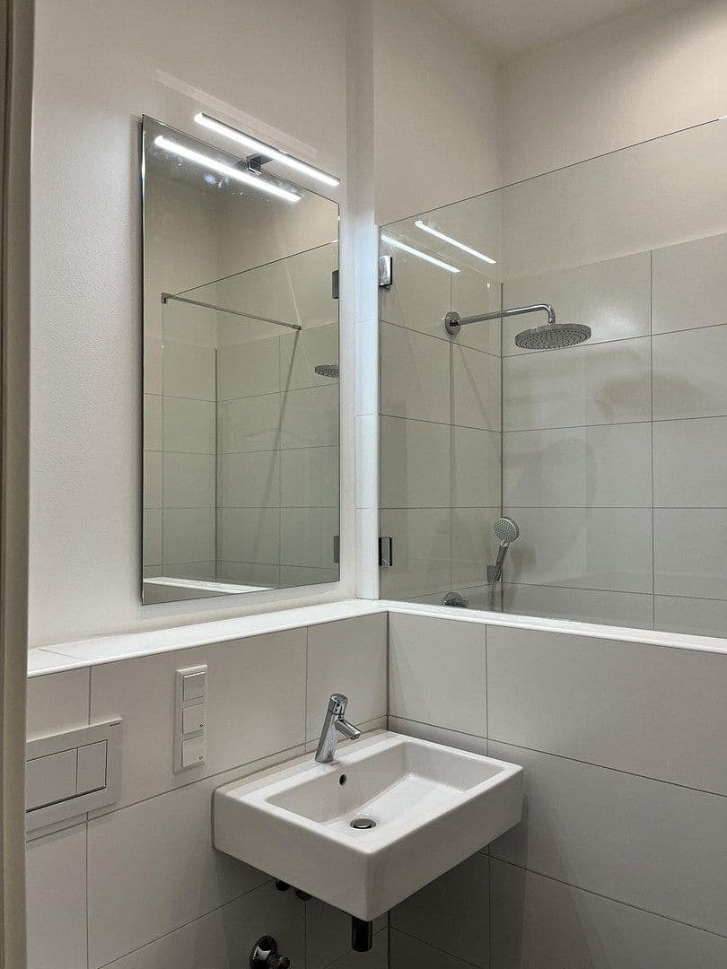 2 bedroom with open-plan kitchen flat to rent, 114 m², Frankfurt am Main, Hesse 2 bedroom with open-plan kitchen flat to rent, 114 m², Frankfurt am Main, Hesse