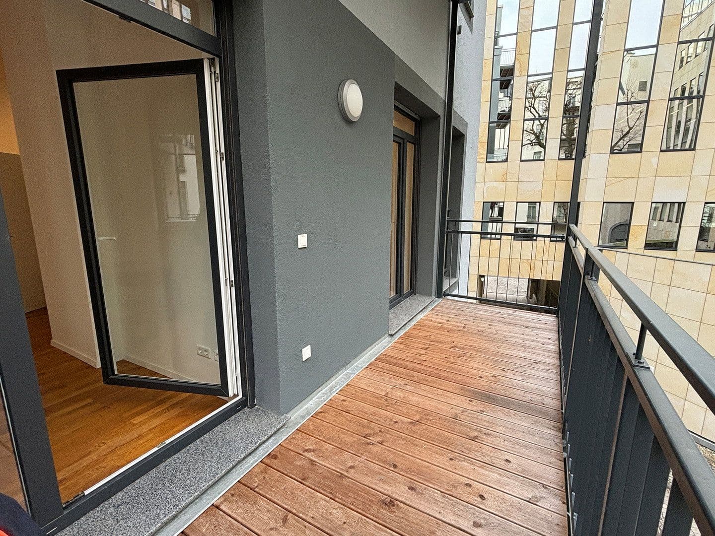 2 bedroom with open-plan kitchen flat to rent, 114 m², Frankfurt am Main, Hesse 2 bedroom with open-plan kitchen flat to rent, 114 m², Frankfurt am Main, Hesse
