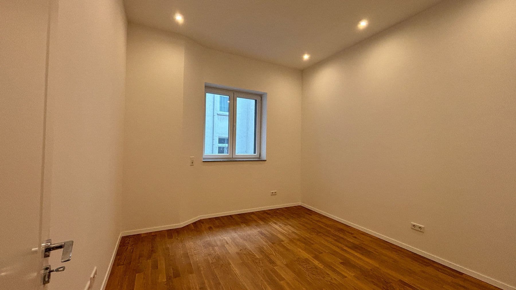 2 bedroom with open-plan kitchen flat to rent, 114 m², Frankfurt am Main, Hesse 2 bedroom with open-plan kitchen flat to rent, 114 m², Frankfurt am Main, Hesse
