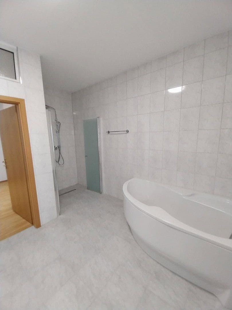 4 bedroom flat to rent, 145 m², Rosenbergstraße 37 A, Stuttgart, Baden-Württemberg 4 bedroom flat to rent, 145 m², Rosenbergstraße 37 A, Stuttgart, Baden-Württemberg