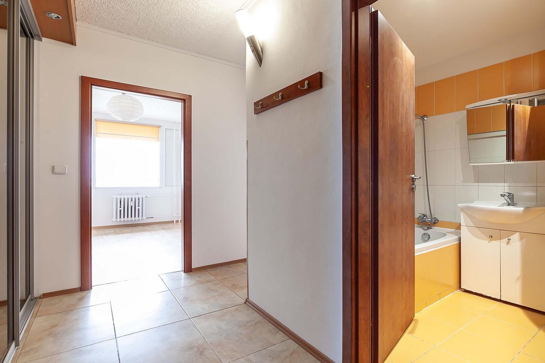 1 bedroom with open-plan kitchen flat for sale, 46 m², Zárybská, Prague, Prague 1 bedroom with open-plan kitchen flat for sale, 46 m², Zárybská, Prague, Prague