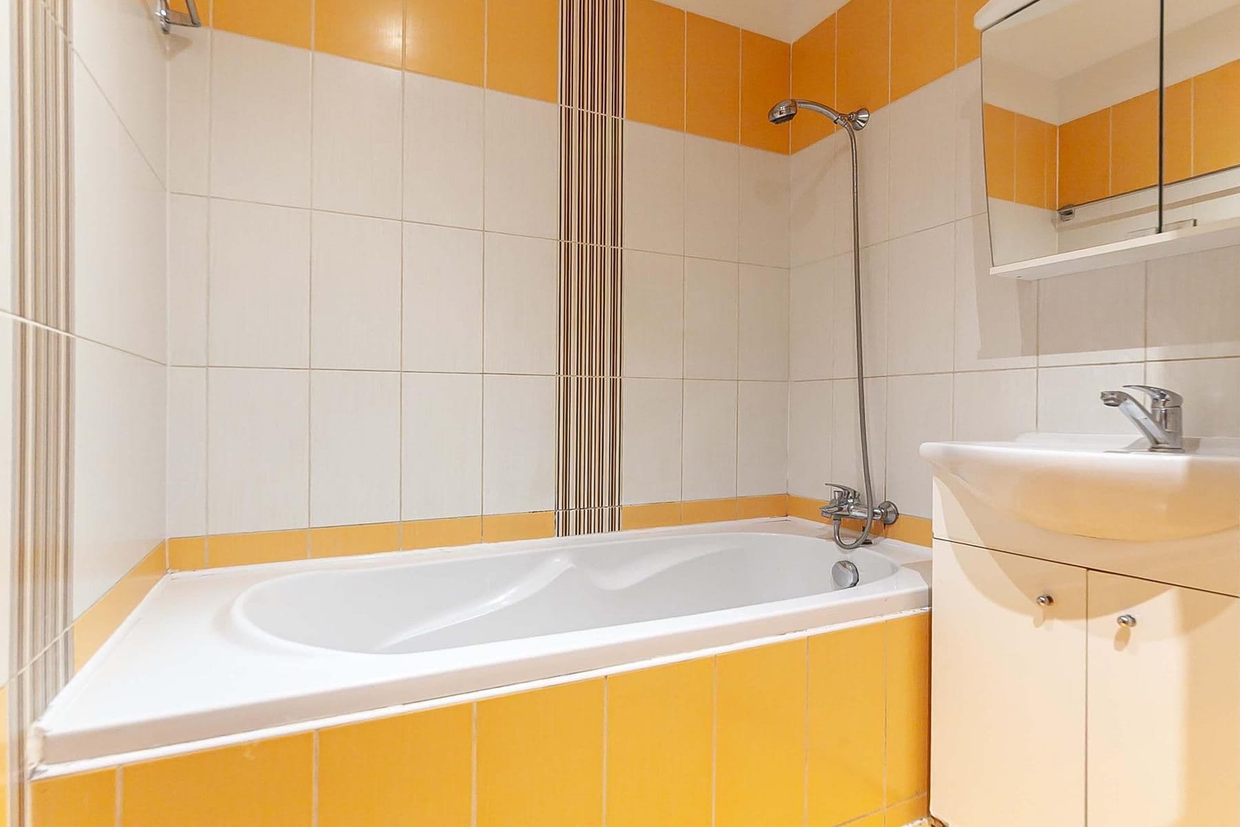 1 bedroom with open-plan kitchen flat for sale, 46 m², Zárybská, Prague, Prague 1 bedroom with open-plan kitchen flat for sale, 46 m², Zárybská, Prague, Prague
