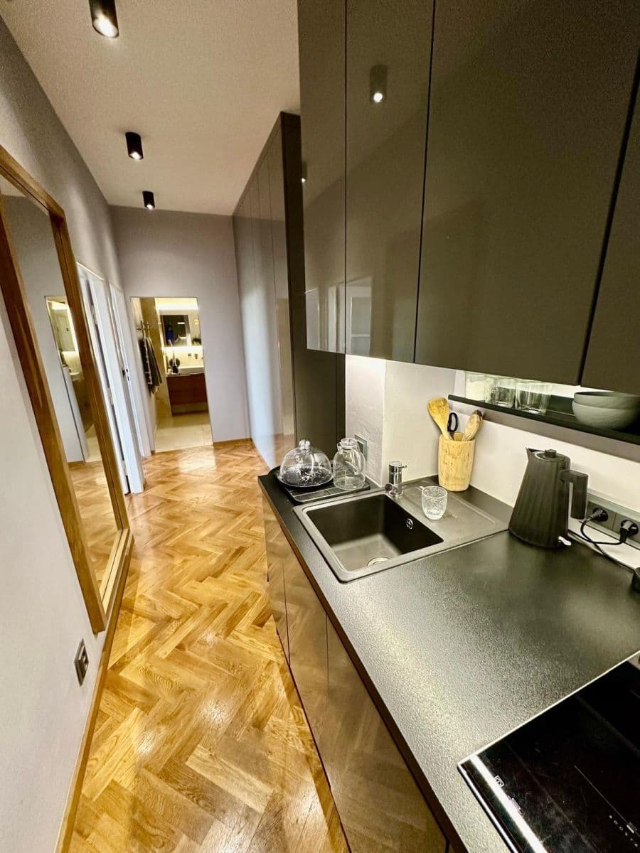 2 bedroom flat to rent, 52 m², Vinohradská, Prague, Prague 2 bedroom flat to rent, 52 m², Vinohradská, Prague, Prague