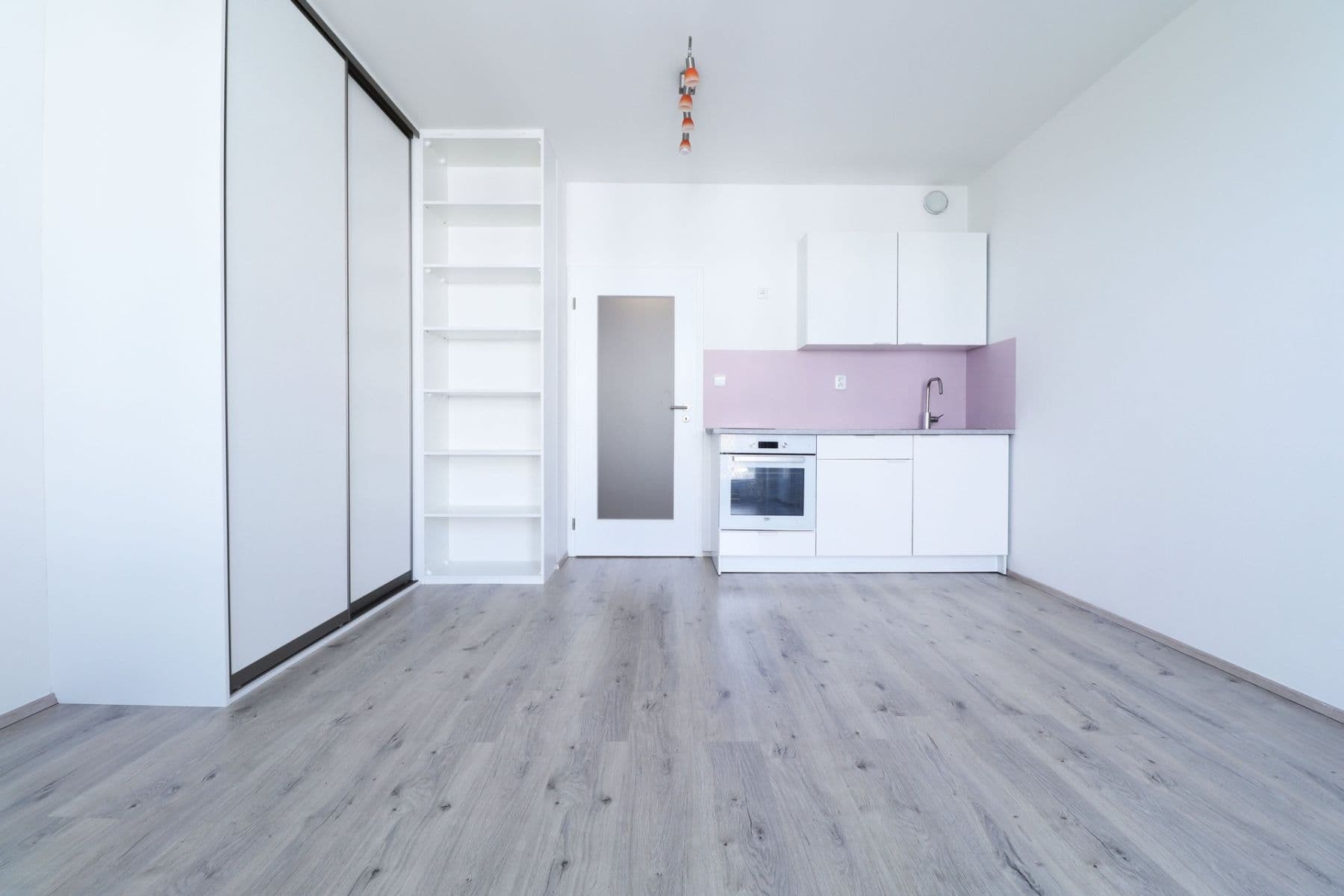 Studio flat to rent, 28 m², Honzíkova, Prague, Prague Studio flat to rent, 28 m², Honzíkova, Prague, Prague
