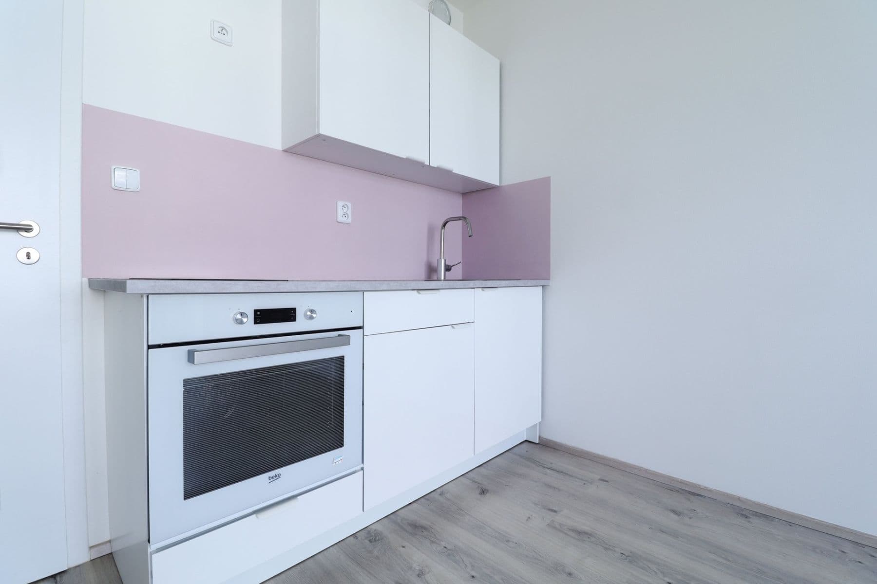 Studio flat to rent, 28 m², Honzíkova, Prague, Prague Studio flat to rent, 28 m², Honzíkova, Prague, Prague