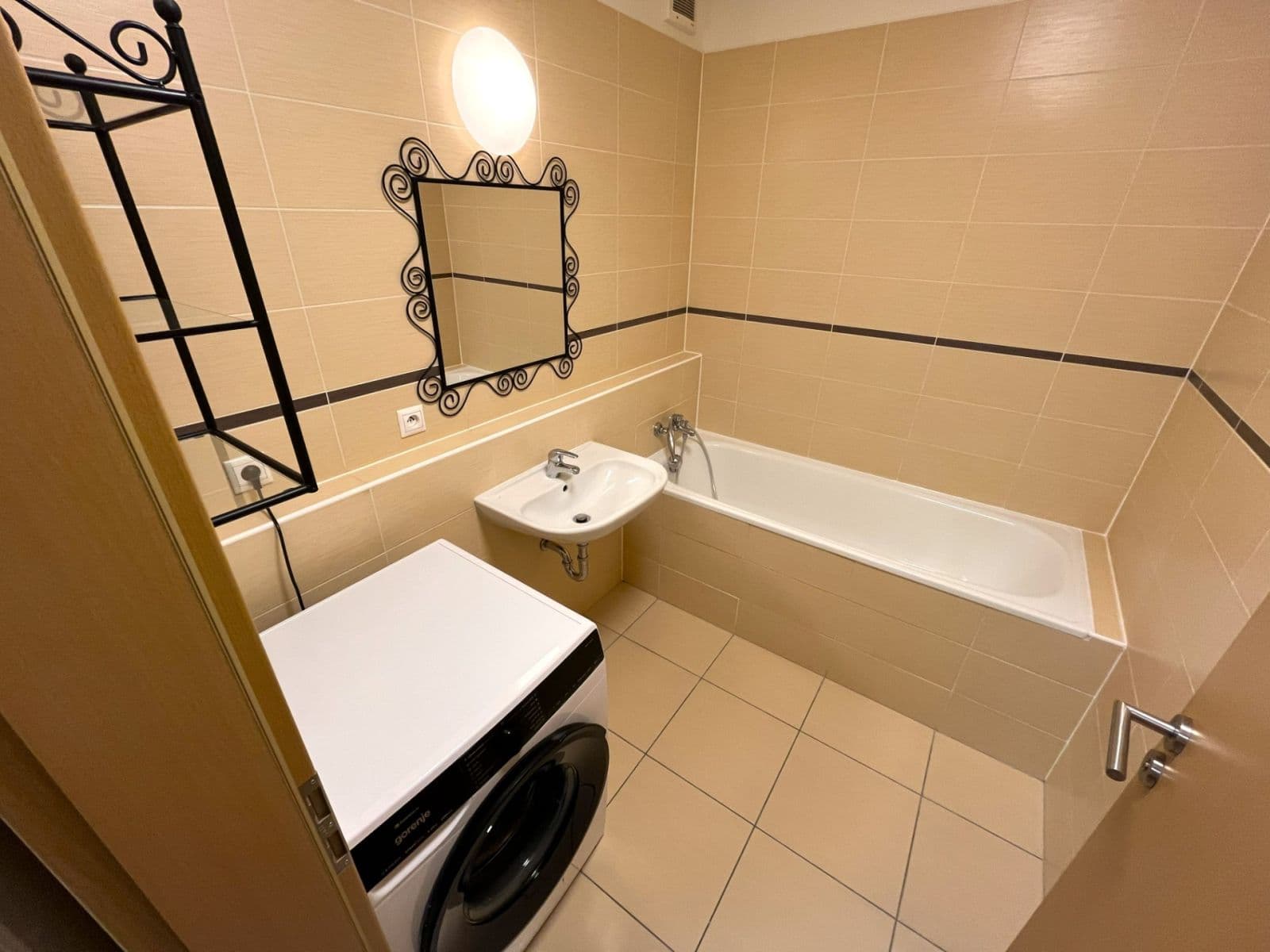 1 bedroom with open-plan kitchen flat to rent, 56 m², K Babě, Brno, Jihomoravský Region 1 bedroom with open-plan kitchen flat to rent, 56 m², K Babě, Brno, Jihomoravský Region