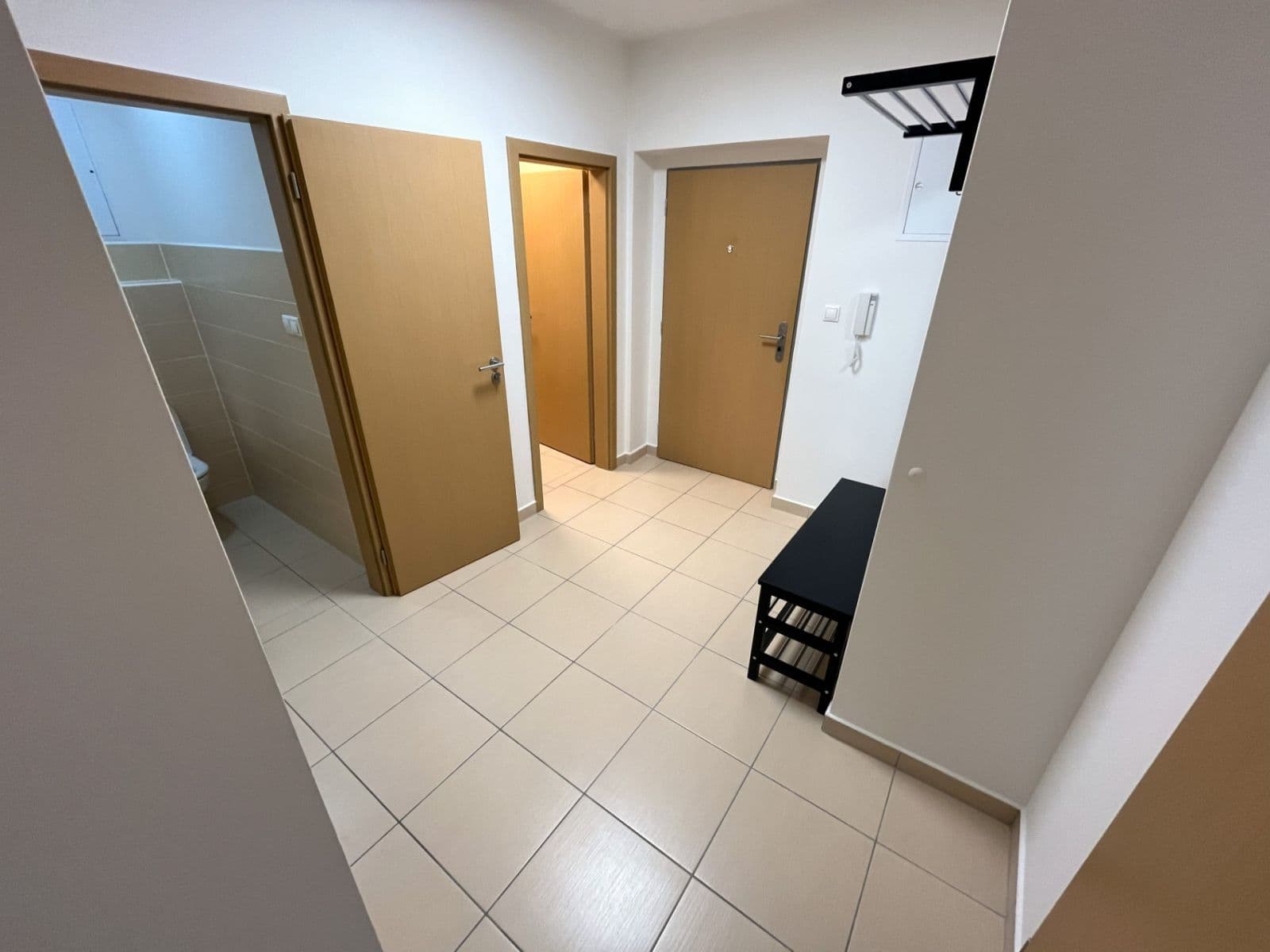 1 bedroom with open-plan kitchen flat to rent, 56 m², K Babě, Brno, Jihomoravský Region 1 bedroom with open-plan kitchen flat to rent, 56 m², K Babě, Brno, Jihomoravský Region