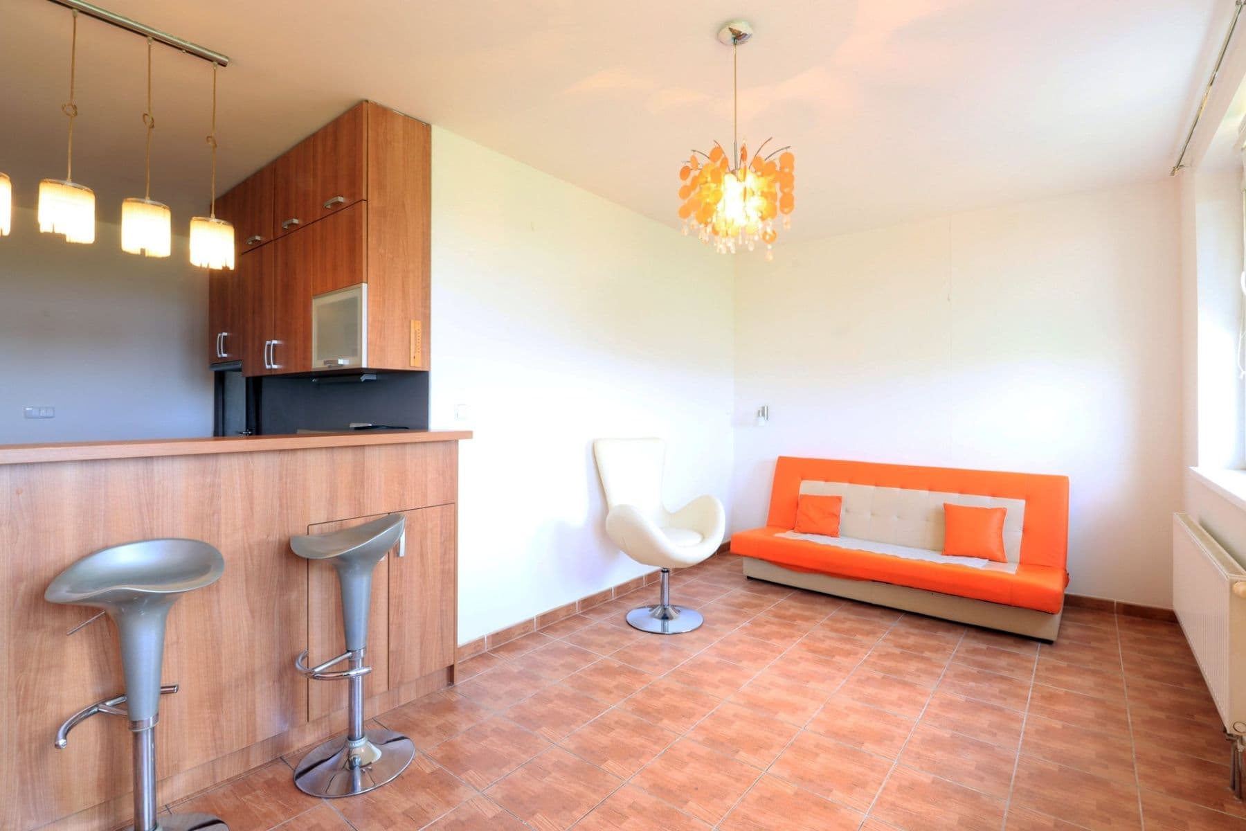 Studio flat to rent, 32 m², V Honech, Klecany, Středočeský Region Studio flat to rent, 32 m², V Honech, Klecany, Středočeský Region