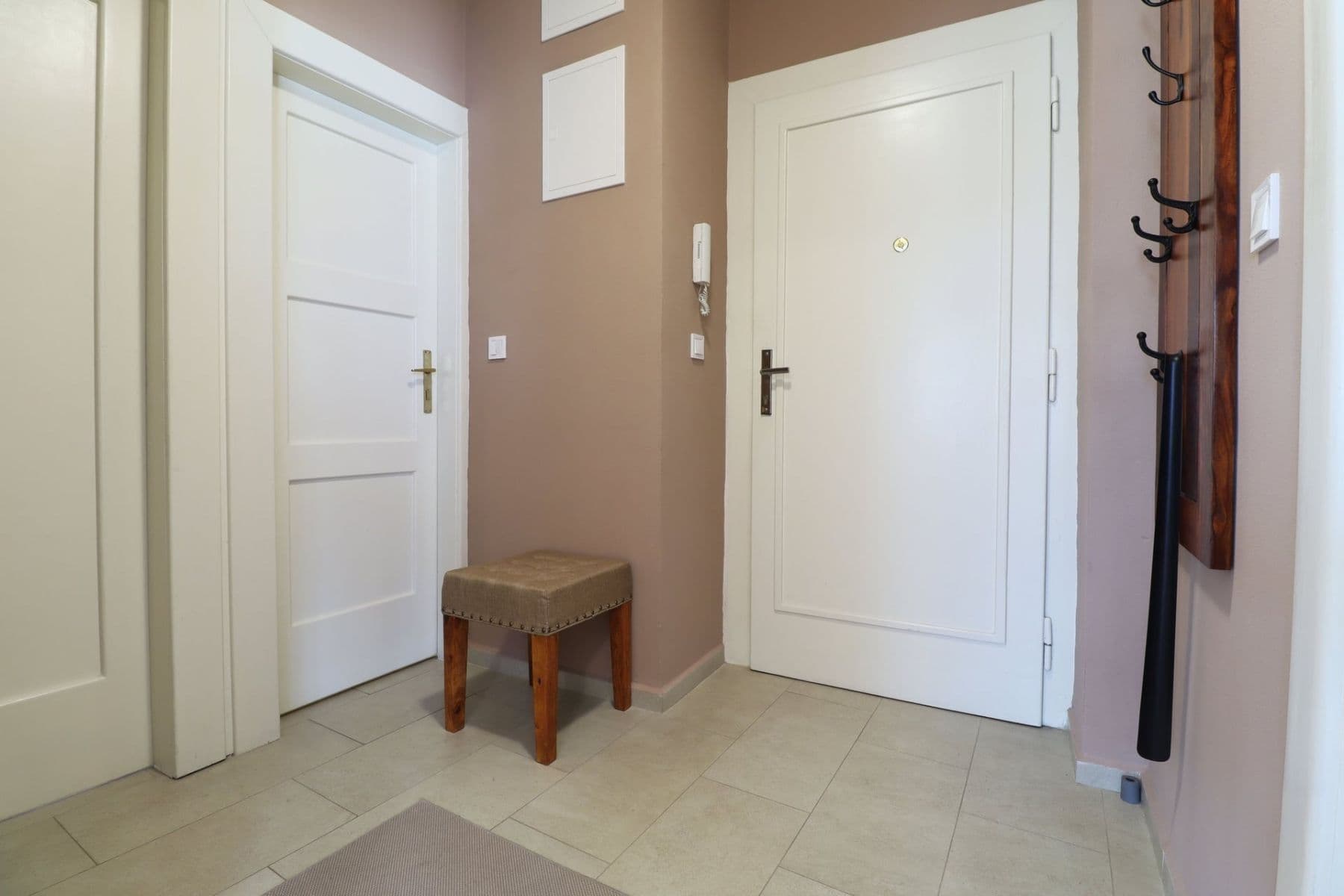 1 bedroom with open-plan kitchen flat to rent, 55 m², Hájkova, Prague, Prague 1 bedroom with open-plan kitchen flat to rent, 55 m², Hájkova, Prague, Prague