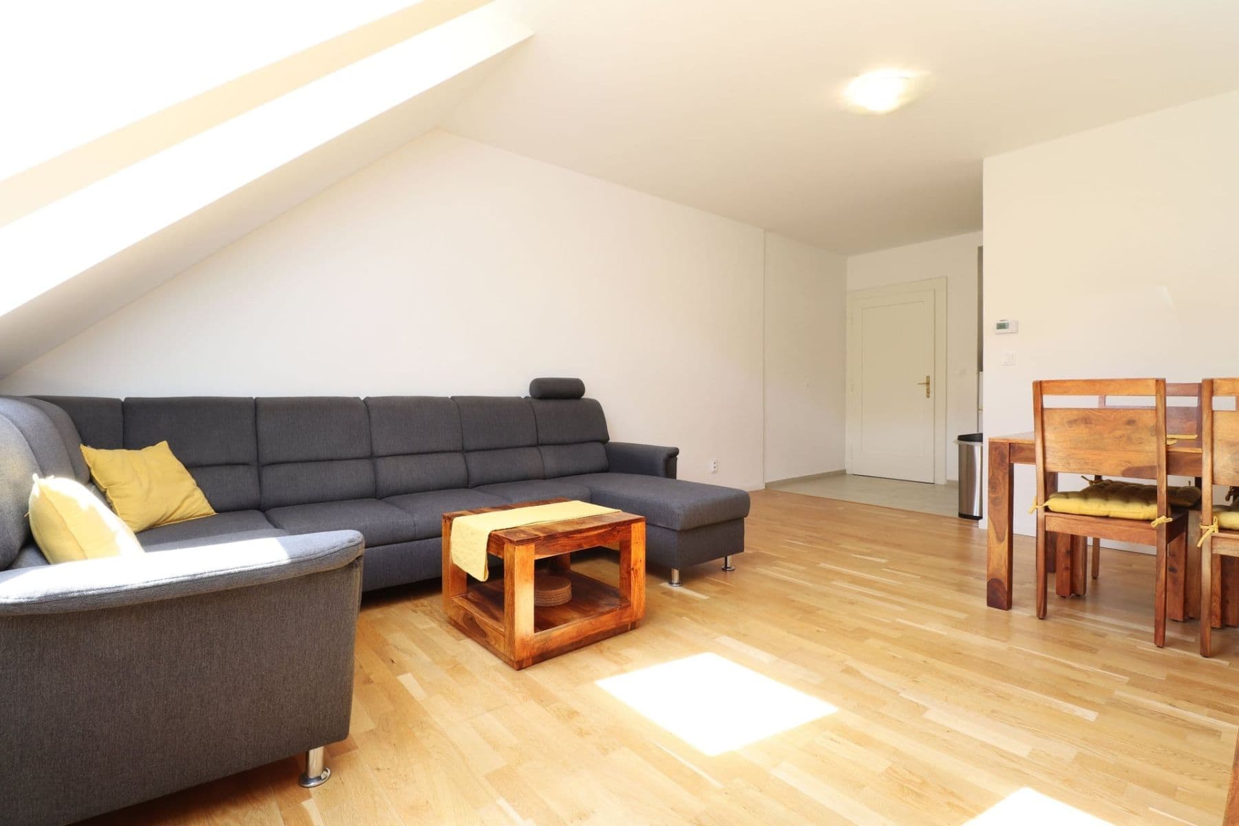 1 bedroom with open-plan kitchen flat to rent, 55 m², Hájkova, Prague, Prague 1 bedroom with open-plan kitchen flat to rent, 55 m², Hájkova, Prague, Prague