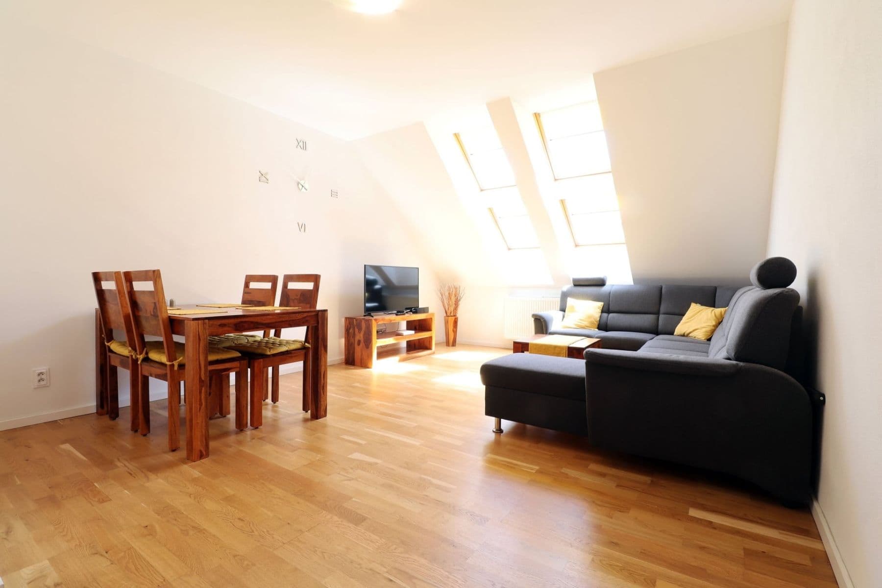 1 bedroom with open-plan kitchen flat to rent, 55 m², Hájkova, Prague, Prague 1 bedroom with open-plan kitchen flat to rent, 55 m², Hájkova, Prague, Prague