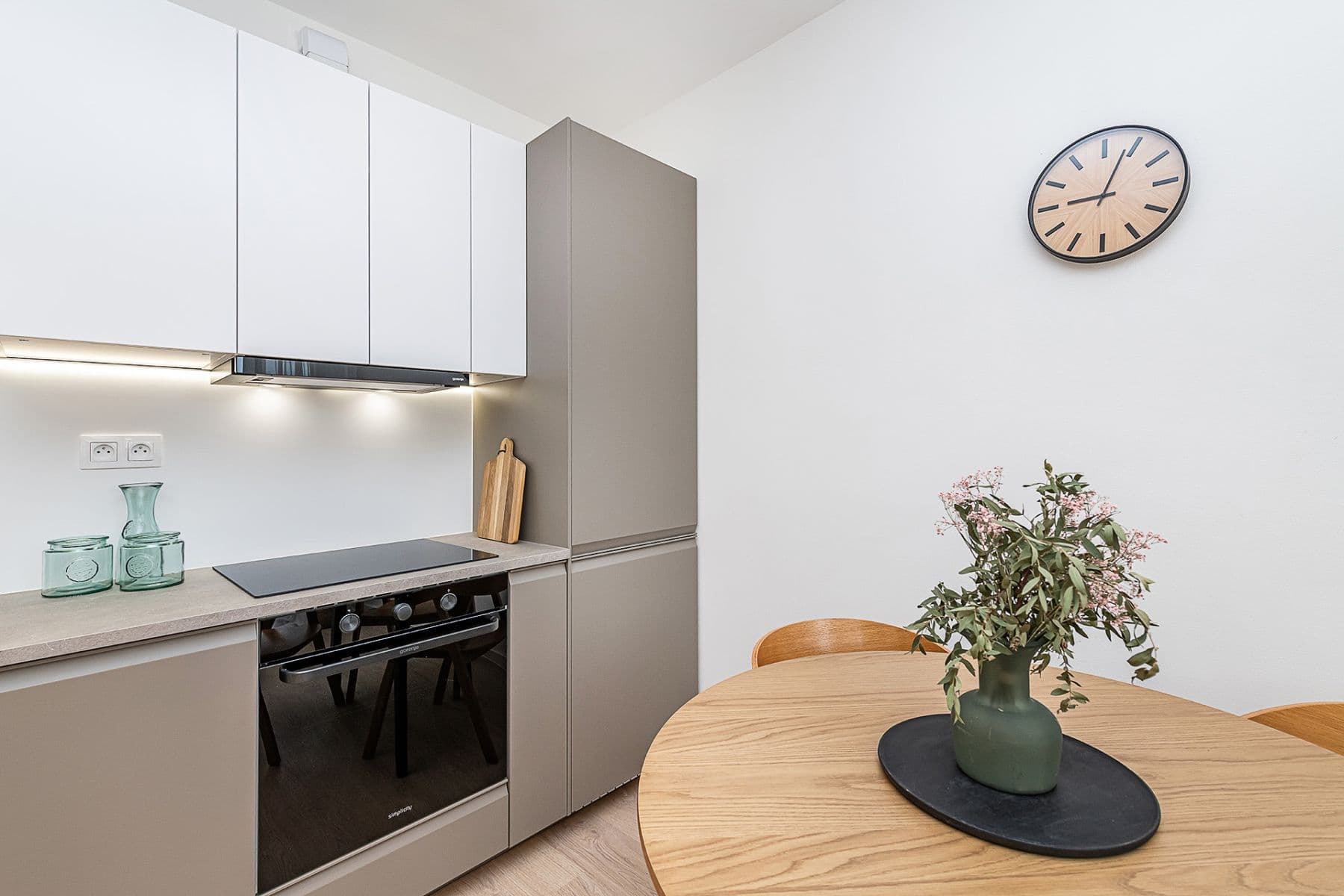 3 bedroom with open-plan kitchen flat for sale, 70 m², Limuzská, Prague, Prague 3 bedroom with open-plan kitchen flat for sale, 70 m², Limuzská, Prague, Prague