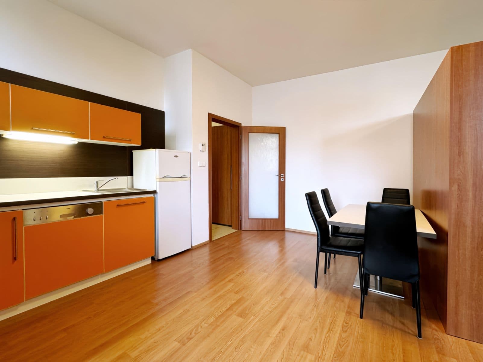 Studio flat to rent, 55 m², Hybešova, Brno, Jihomoravský Region Studio flat to rent, 55 m², Hybešova, Brno, Jihomoravský Region