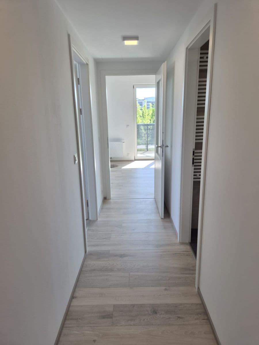 2 bedroom with open-plan kitchen flat to rent, 73 m², Blažimská, Prague, Prague 2 bedroom with open-plan kitchen flat to rent, 73 m², Blažimská, Prague, Prague