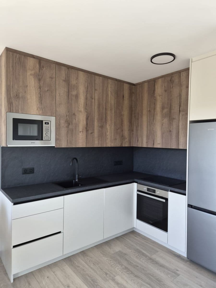 2 bedroom with open-plan kitchen flat to rent, 73 m², Blažimská, Prague, Prague 2 bedroom with open-plan kitchen flat to rent, 73 m², Blažimská, Prague, Prague