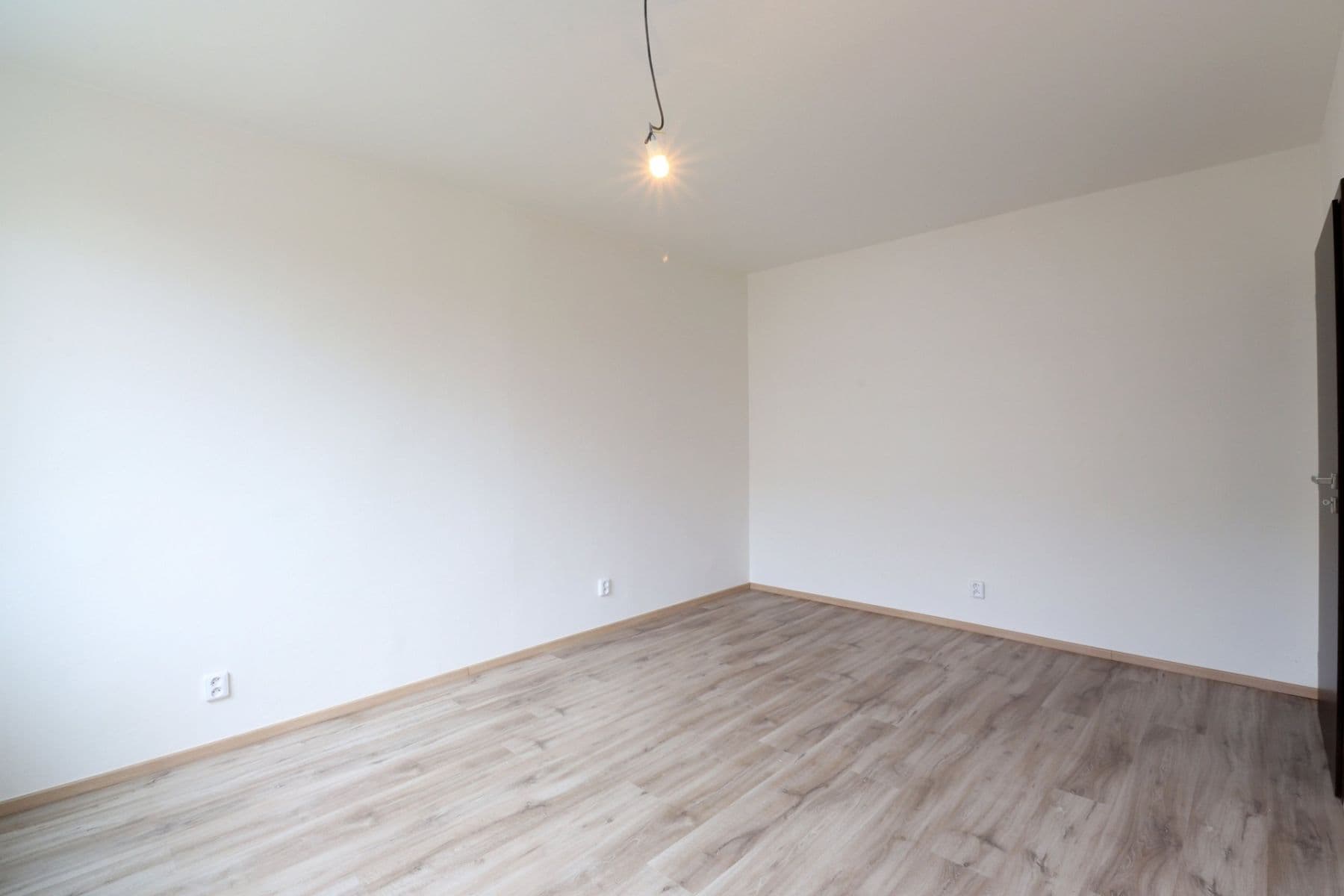 Studio flat to rent, 27 m², Ostravská, Kladno, Středočeský Region Studio flat to rent, 27 m², Ostravská, Kladno, Středočeský Region