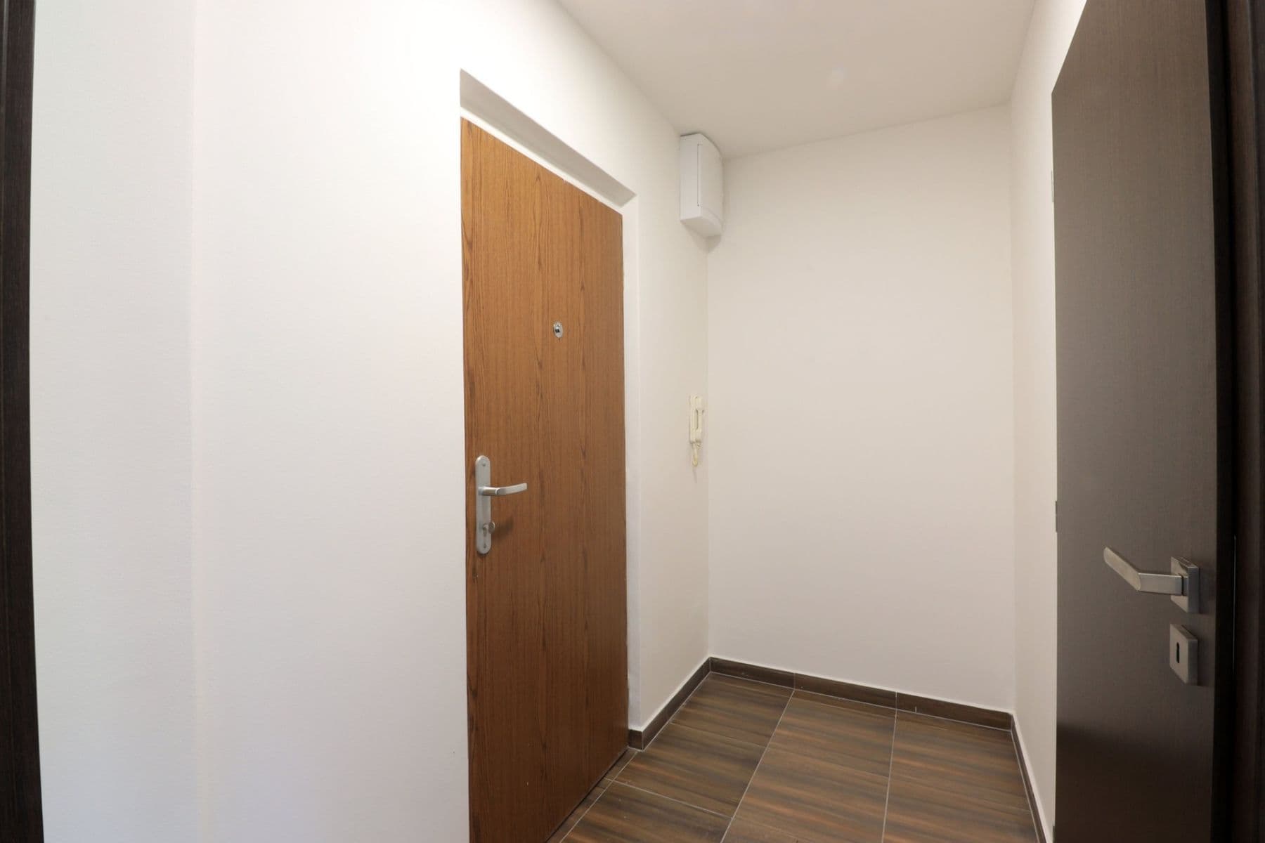 Studio flat to rent, 27 m², Ostravská, Kladno, Středočeský Region Studio flat to rent, 27 m², Ostravská, Kladno, Středočeský Region