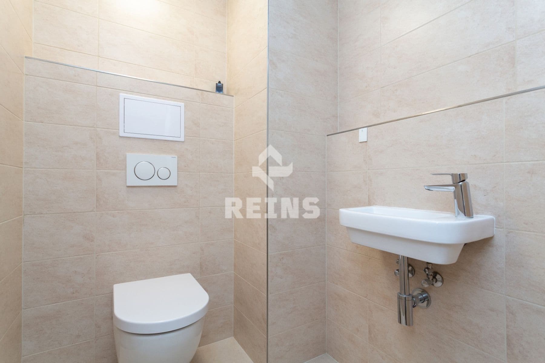 3 bedroom with open-plan kitchen flat for sale, 140 m², Hornoměcholupská, Prague, Prague 3 bedroom with open-plan kitchen flat for sale, 140 m², Hornoměcholupská, Prague, Prague