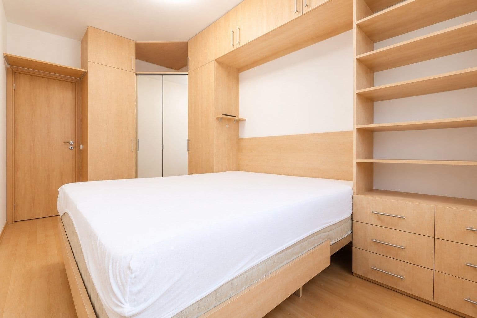 1 bedroom with open-plan kitchen flat to rent, 43 m², Vladycká, Prague, Prague 1 bedroom with open-plan kitchen flat to rent, 43 m², Vladycká, Prague, Prague