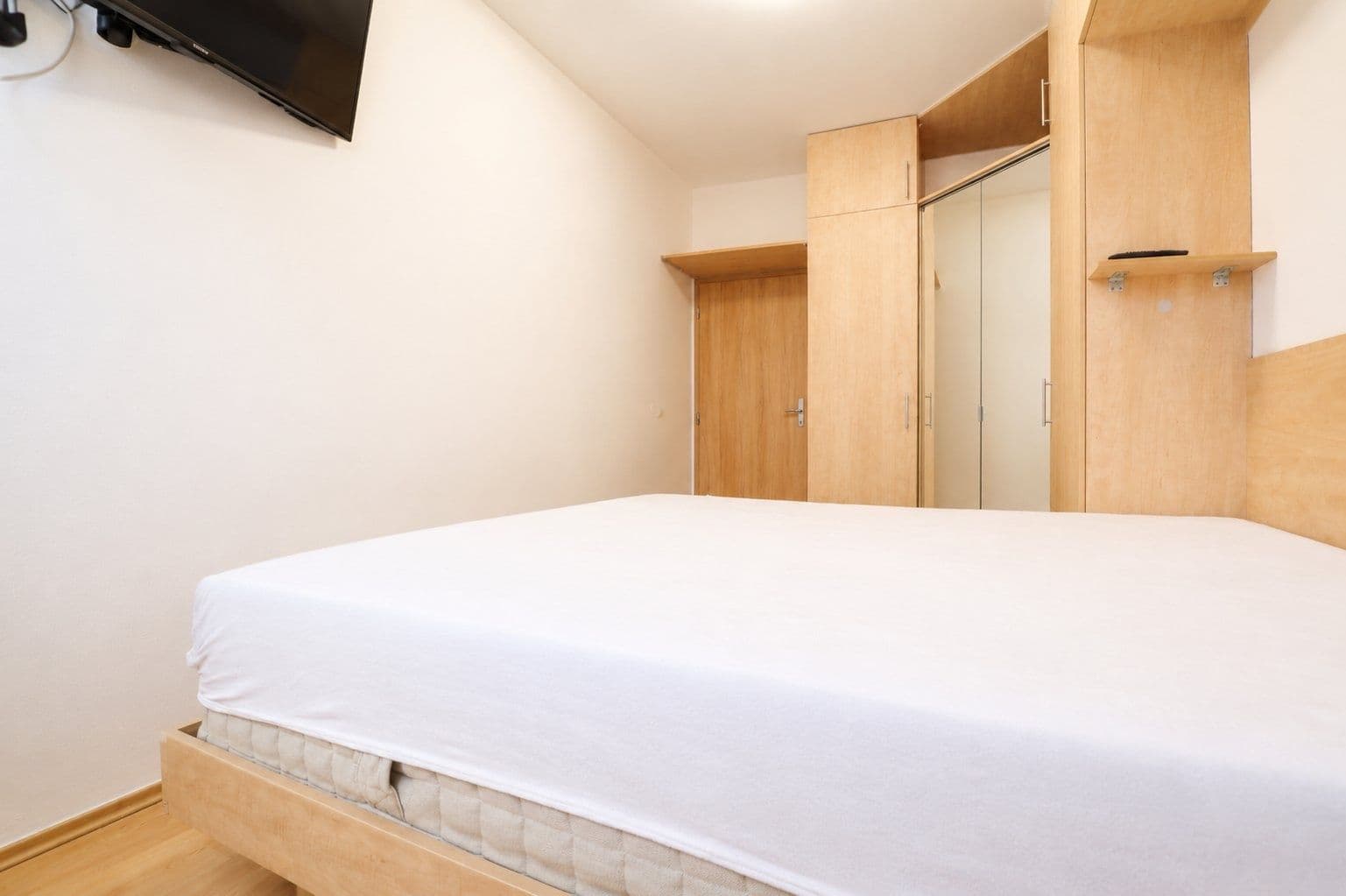 1 bedroom with open-plan kitchen flat to rent, 43 m², Vladycká, Prague, Prague 1 bedroom with open-plan kitchen flat to rent, 43 m², Vladycká, Prague, Prague